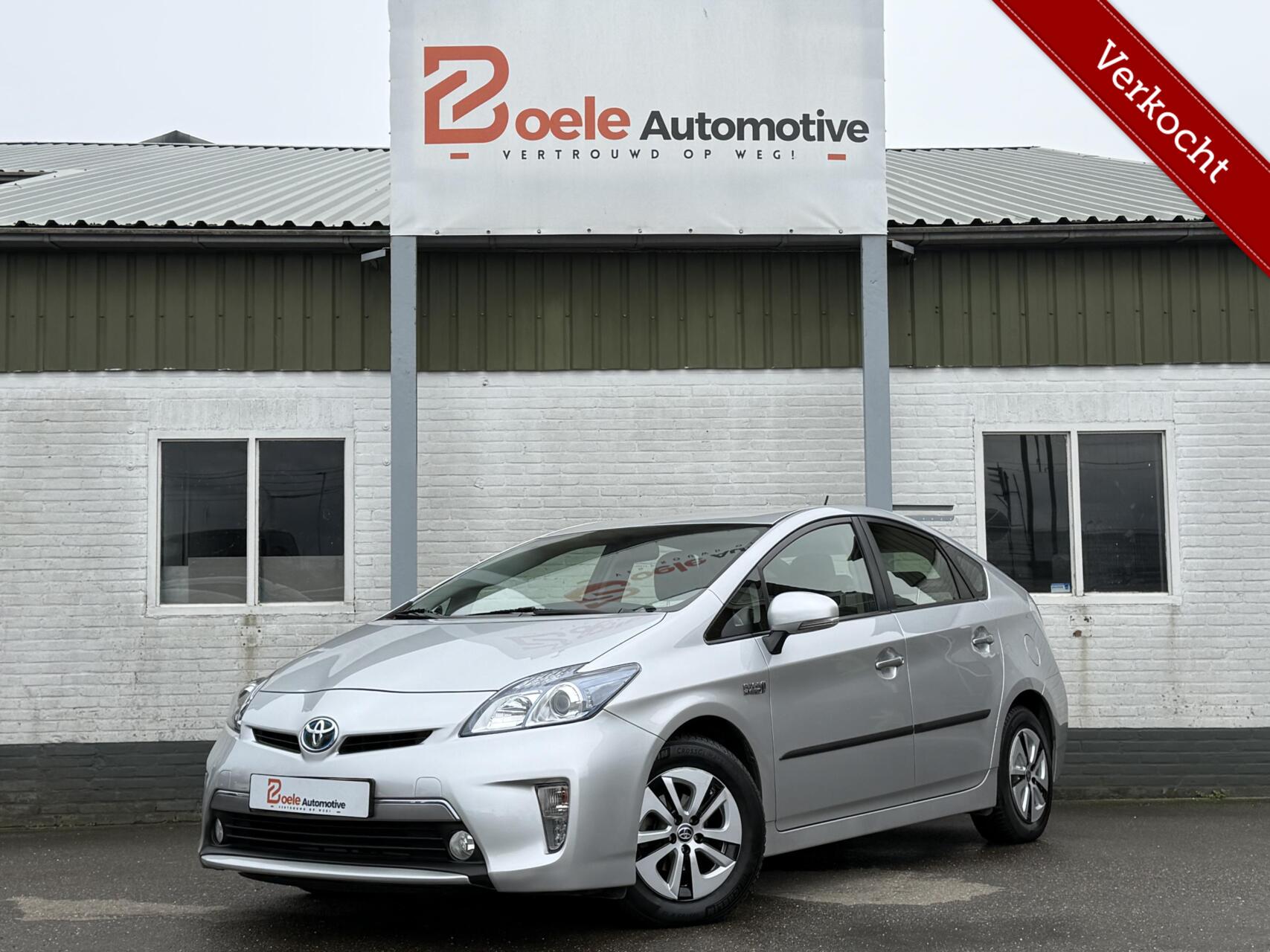 Toyota Toyota Prius Plug-in Hybrid 1.8 Plug-in Hybrid / 2e Eig. / Dealer Ondh. / Orig. NL / Trekhaak 2013 - voorkant