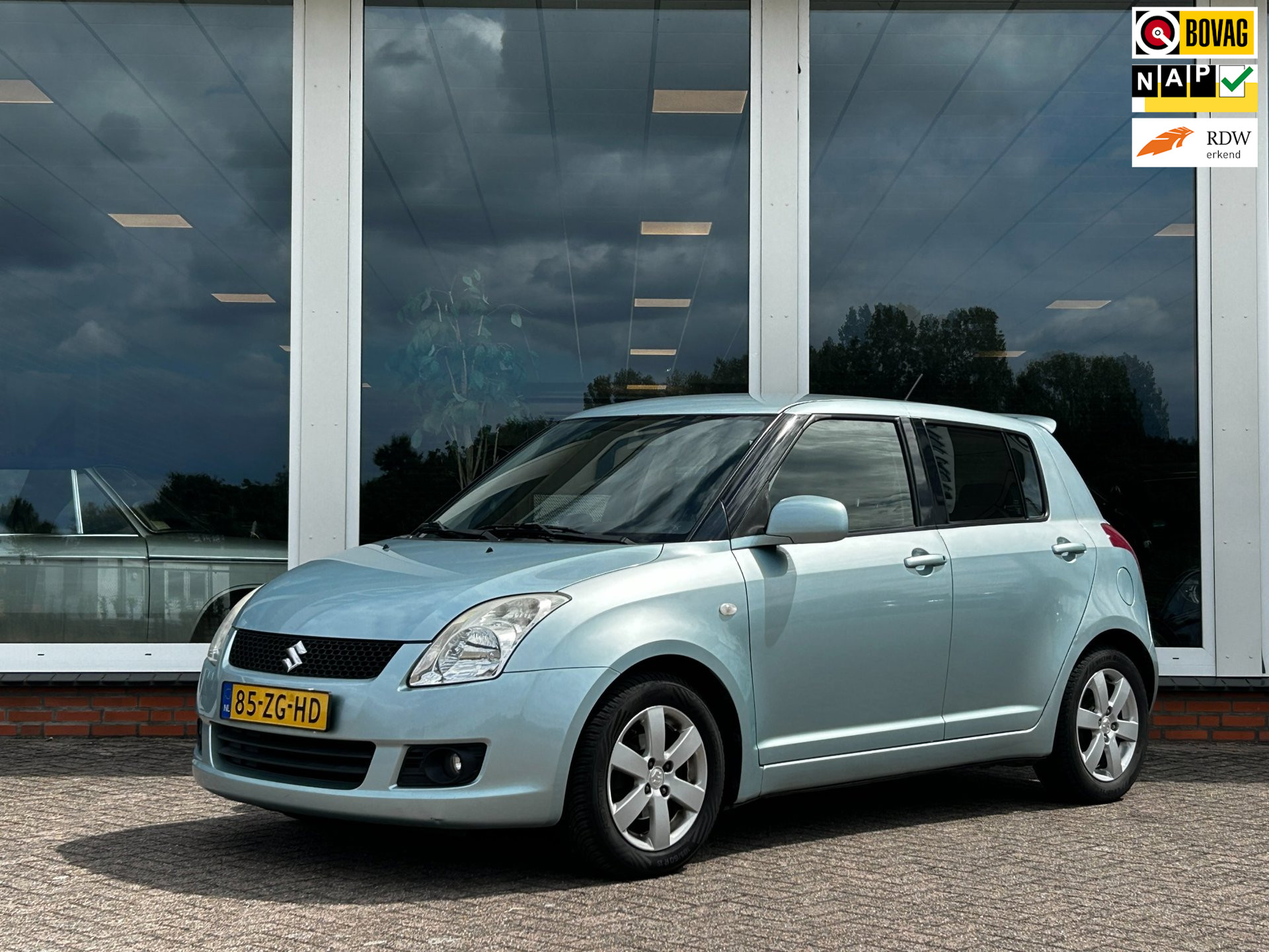Suzuki Swift 1.3 Shogun - Origineel NL - NAP - Airco - LM - Nieuwe APK 2008 - voorkant