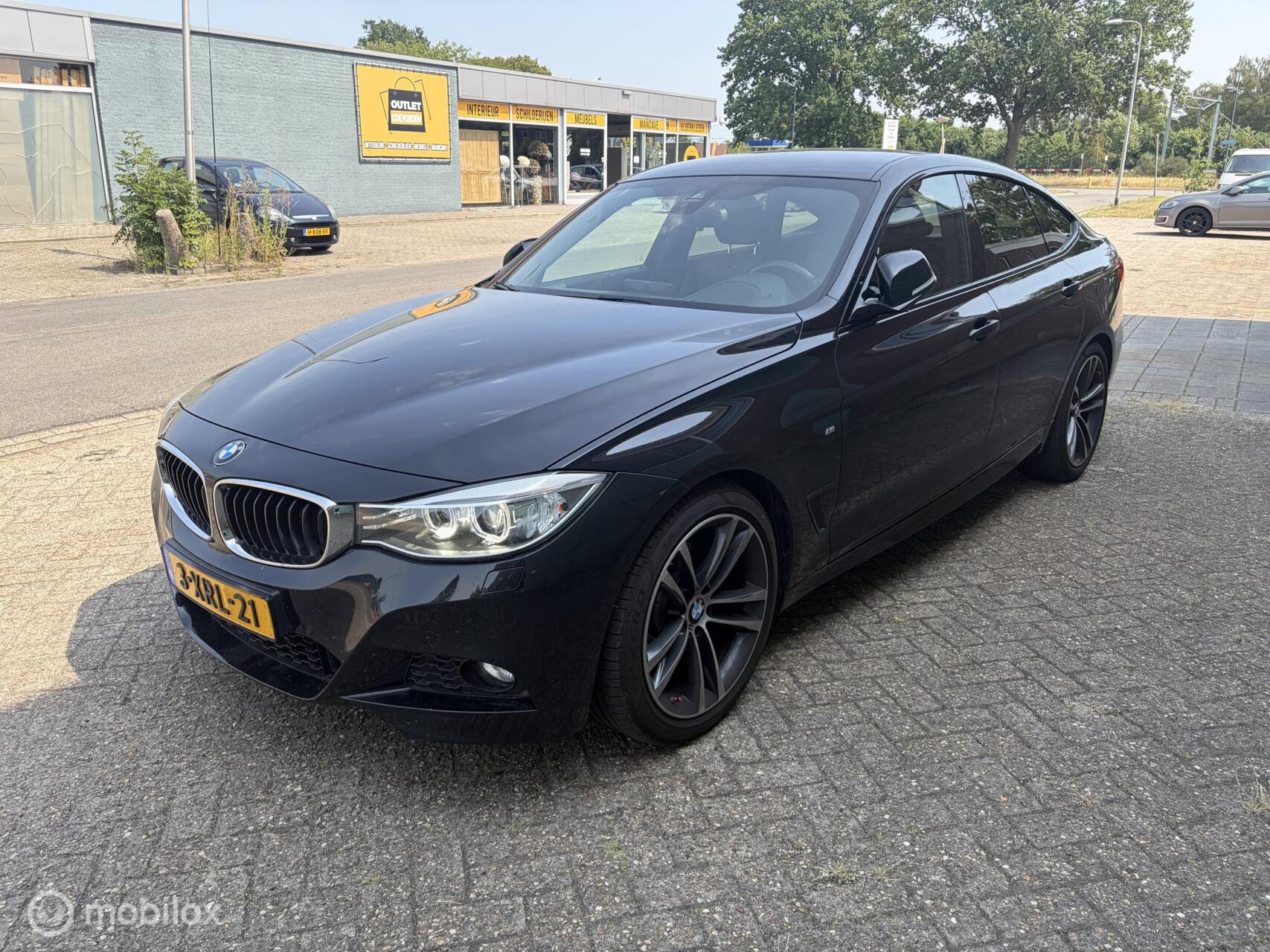 Foto van BMW 328i