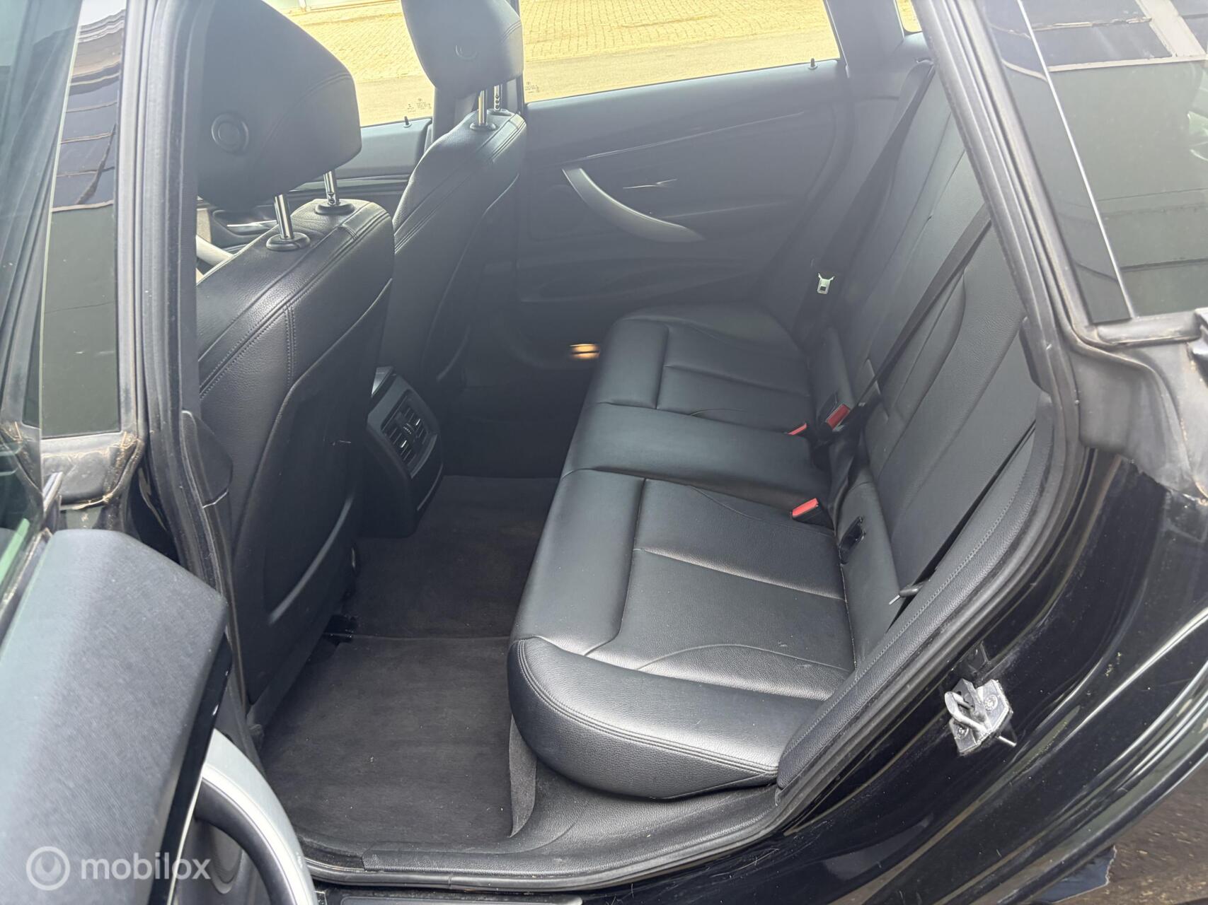 Foto van BMW 328i