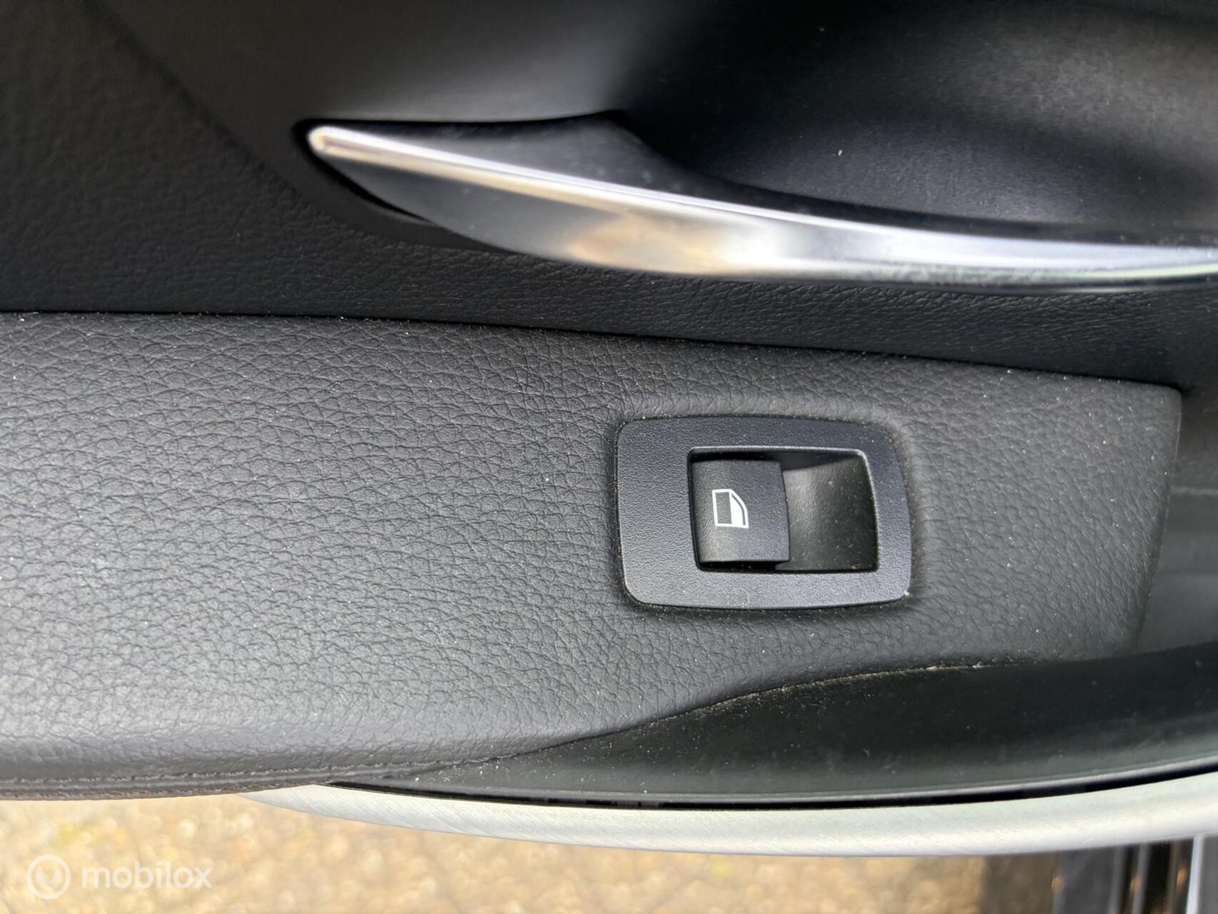 Foto van BMW 328i