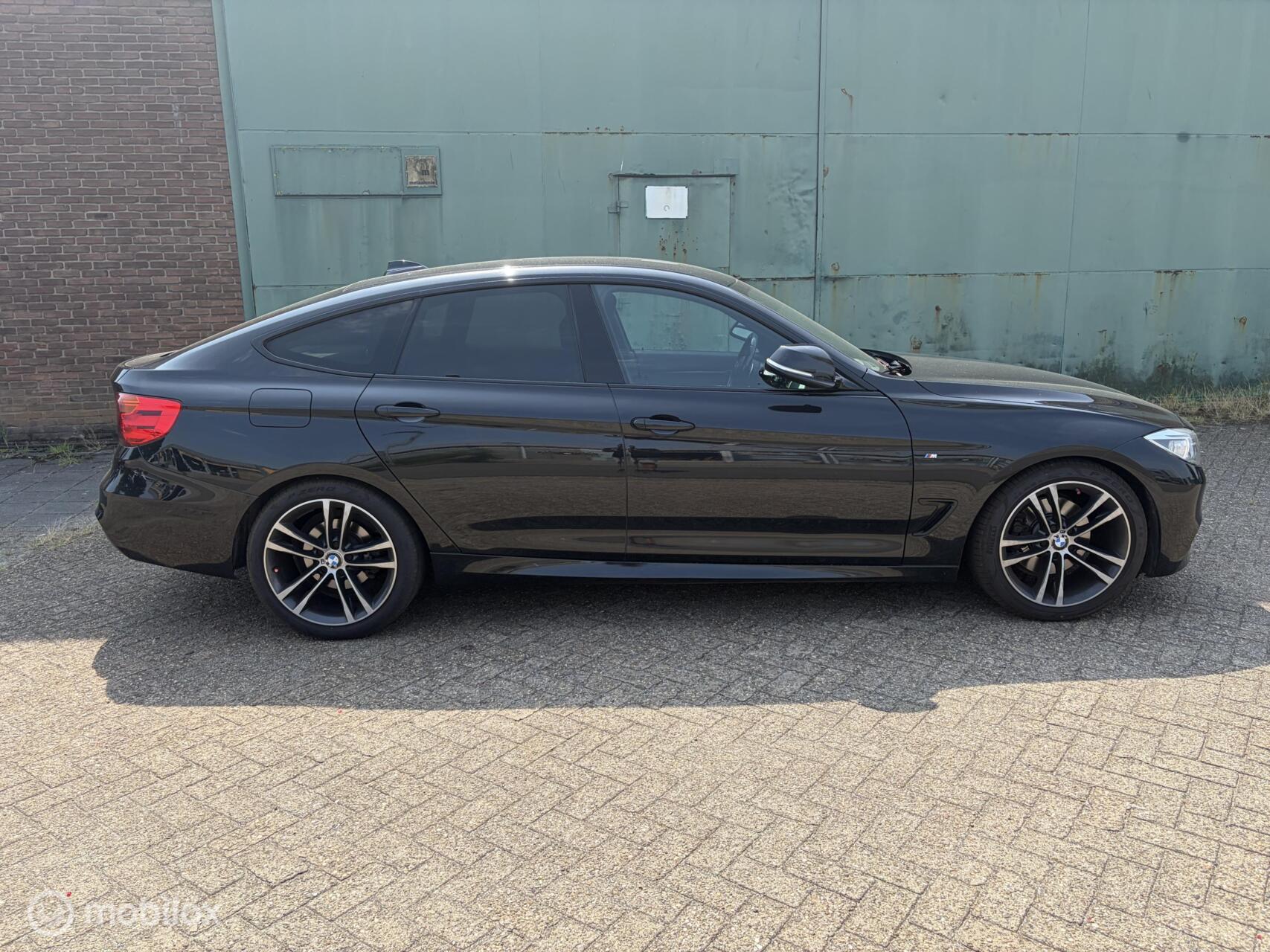 Foto van BMW 328i
