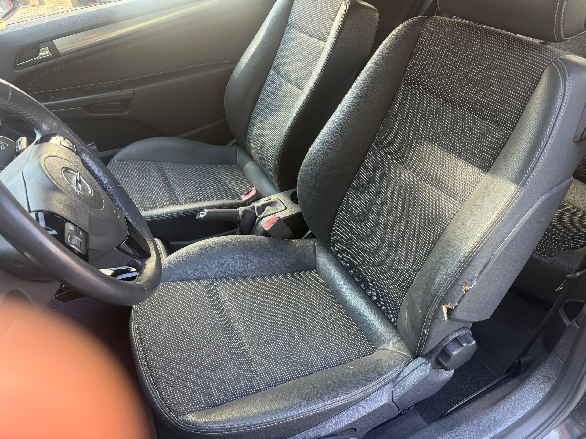 Foto van Opel Astra GTC