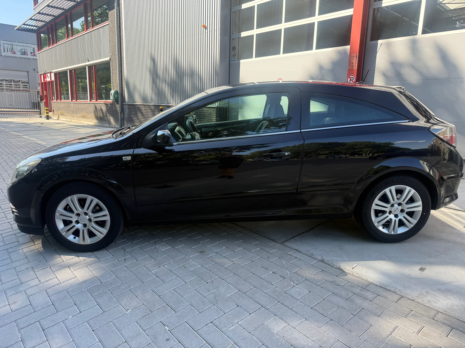 Foto van Opel Astra GTC