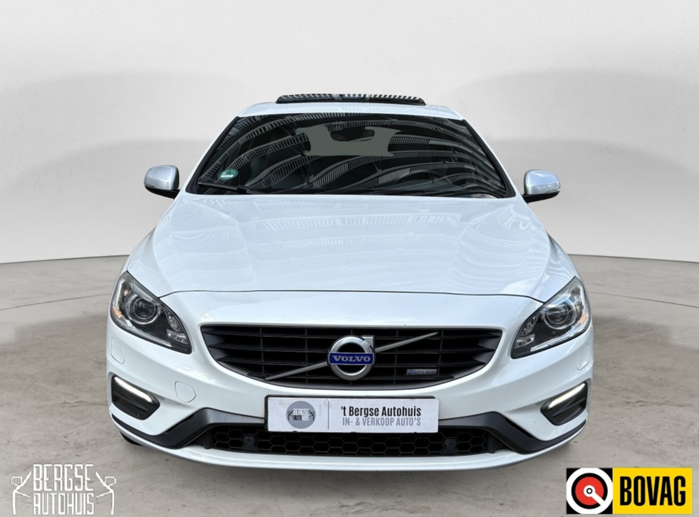 Foto van Volvo V60 Plug In Hybrid