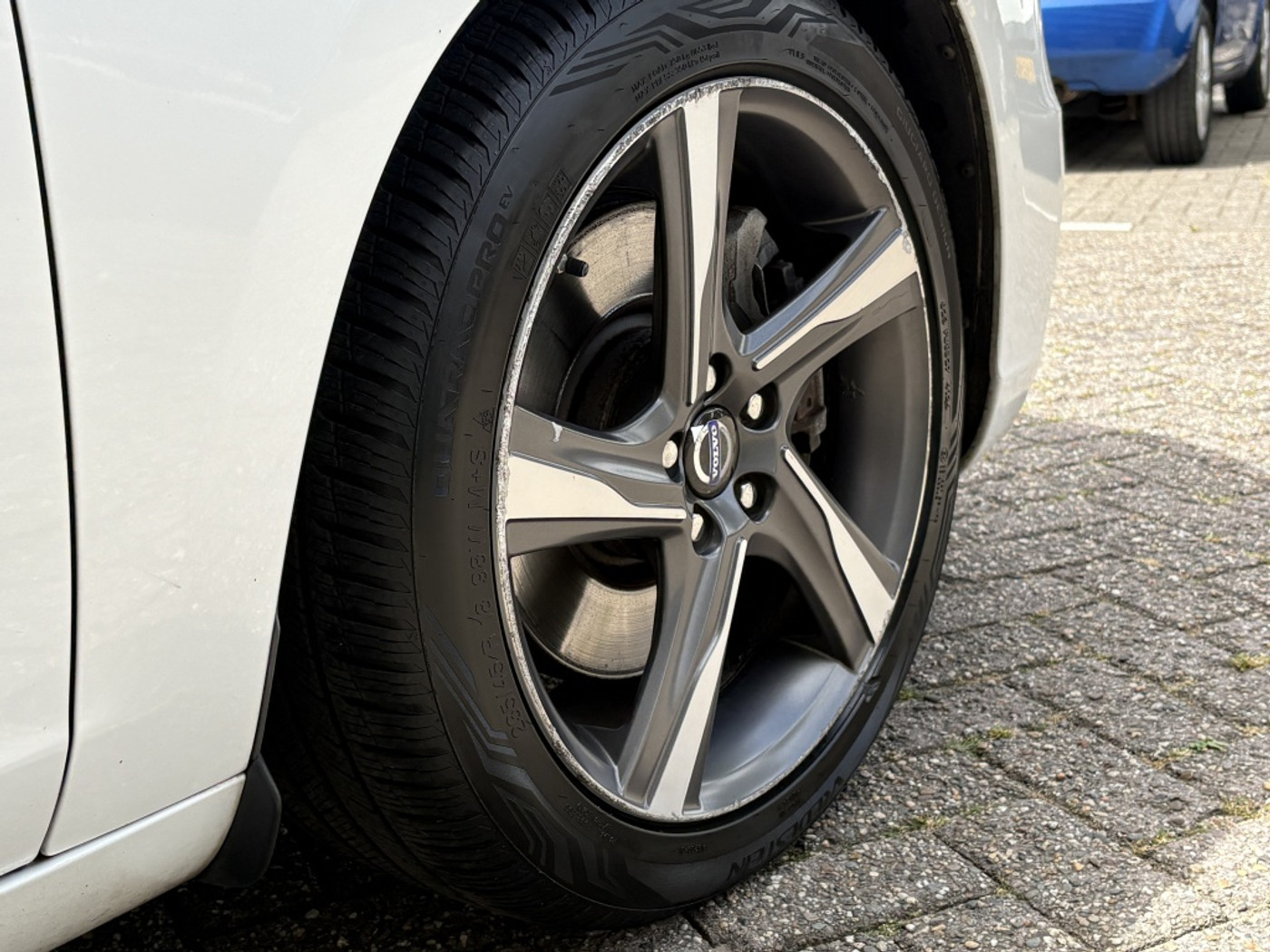 Foto van Volvo V60 Plug In Hybrid