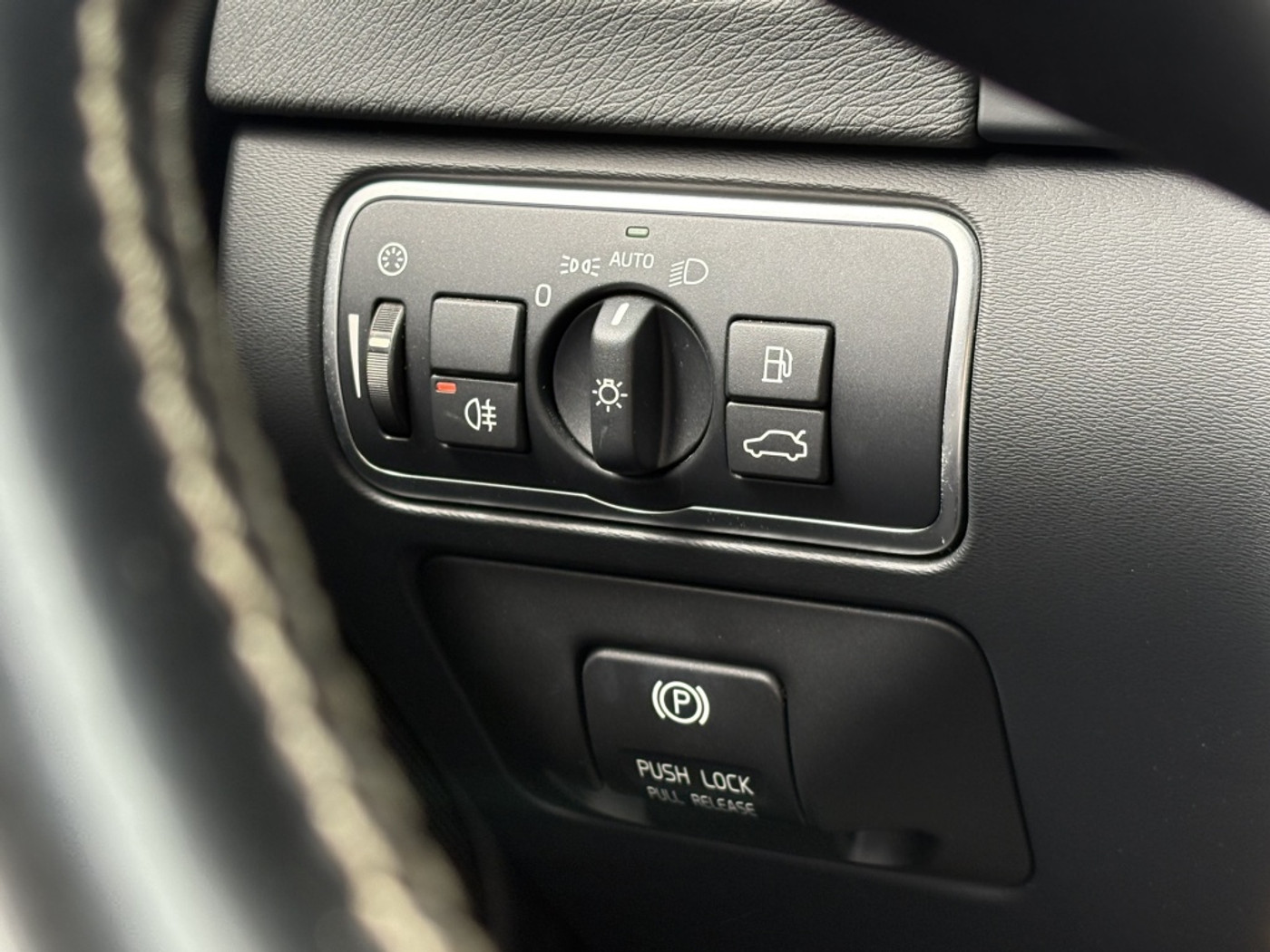 Foto van Volvo V60 Plug In Hybrid