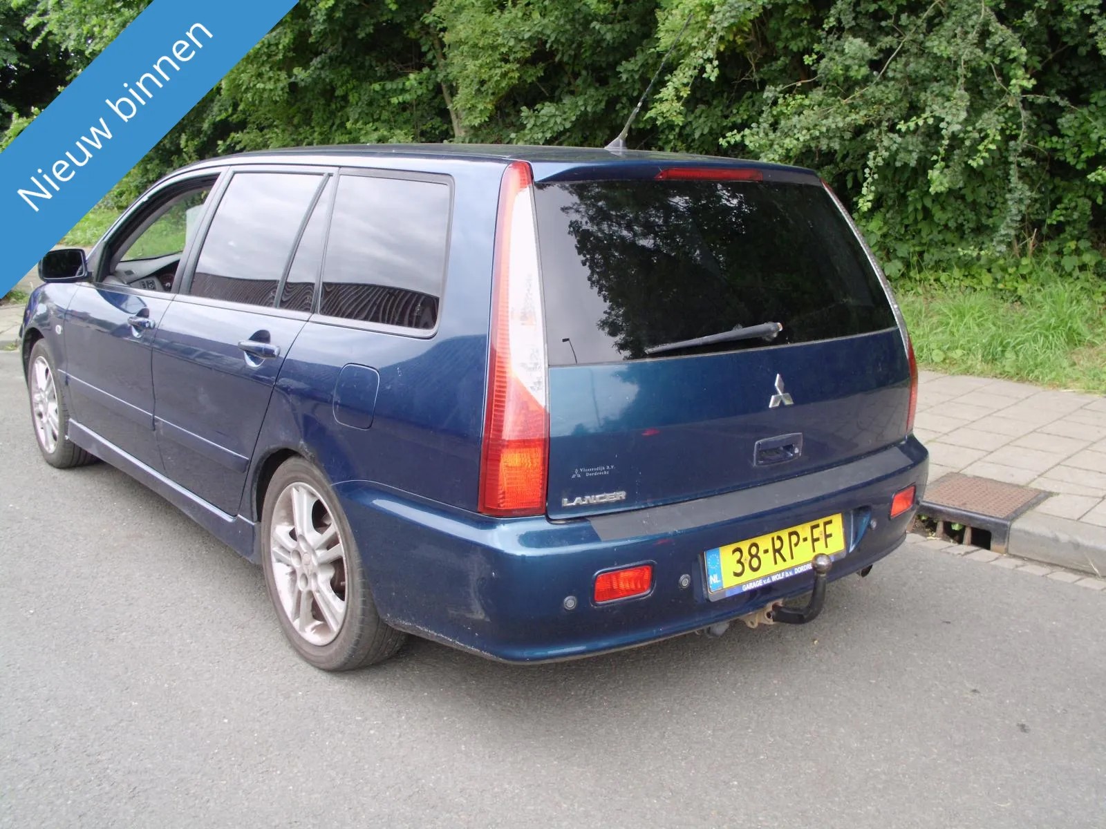 Mitsubishi Mitsubishi Lancer Wagon 2.0  MET AIRCO 2005 met trekhaak airco 2005 - voorkant
