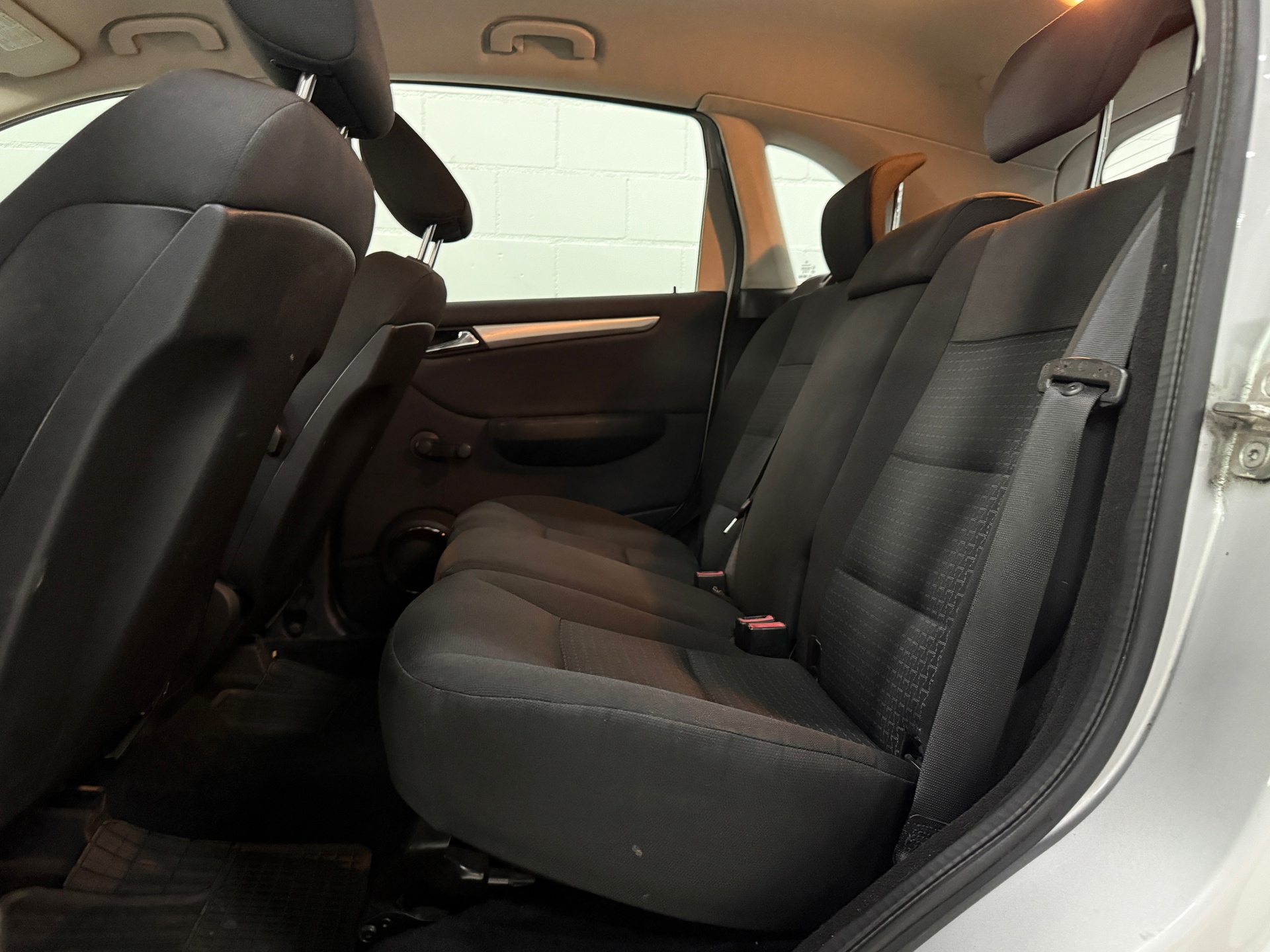 Foto van Mercedes-Benz B 180