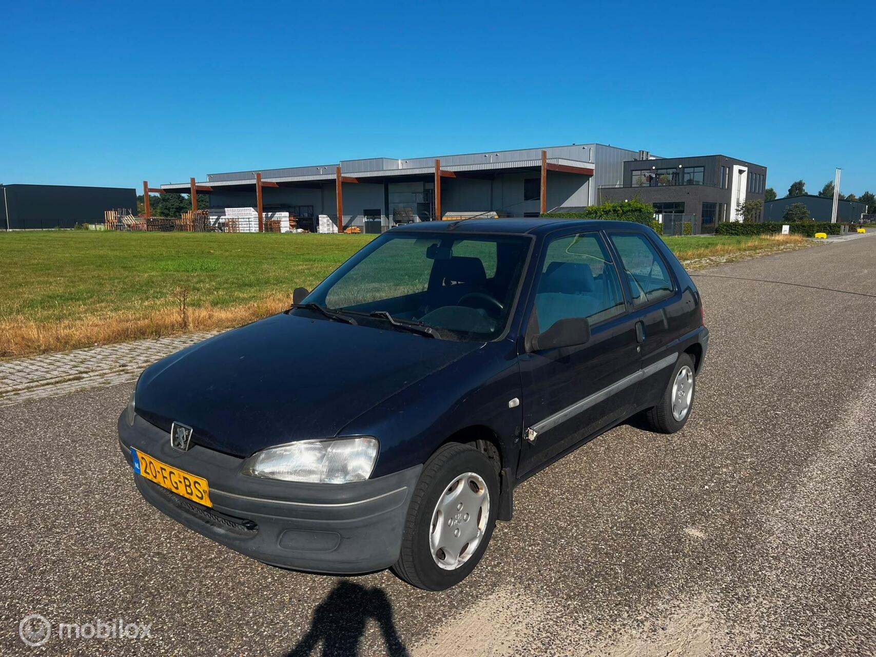 Peugeot 106 1.0 Accent 2000 - voorkant