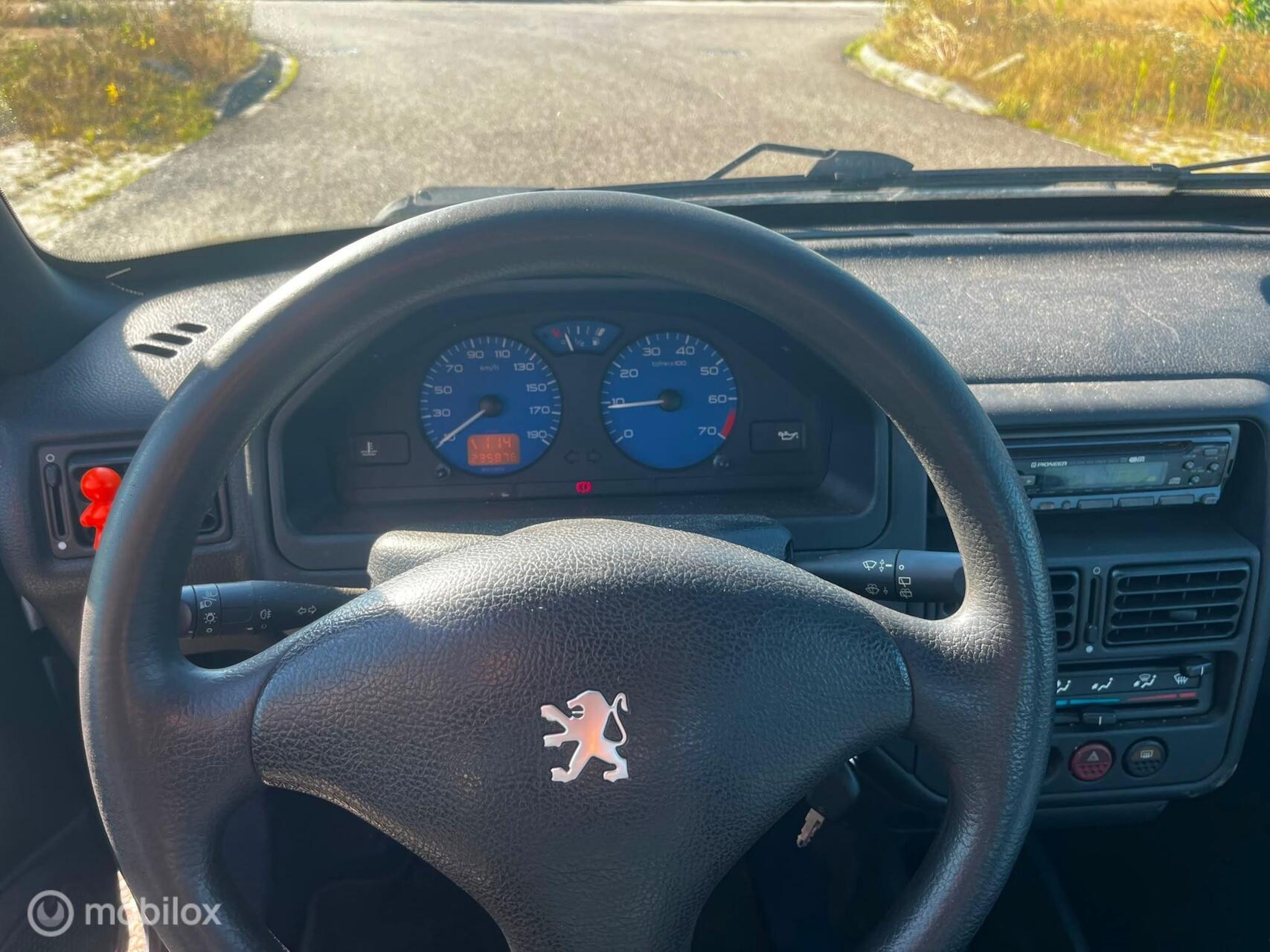 Foto van Peugeot 106