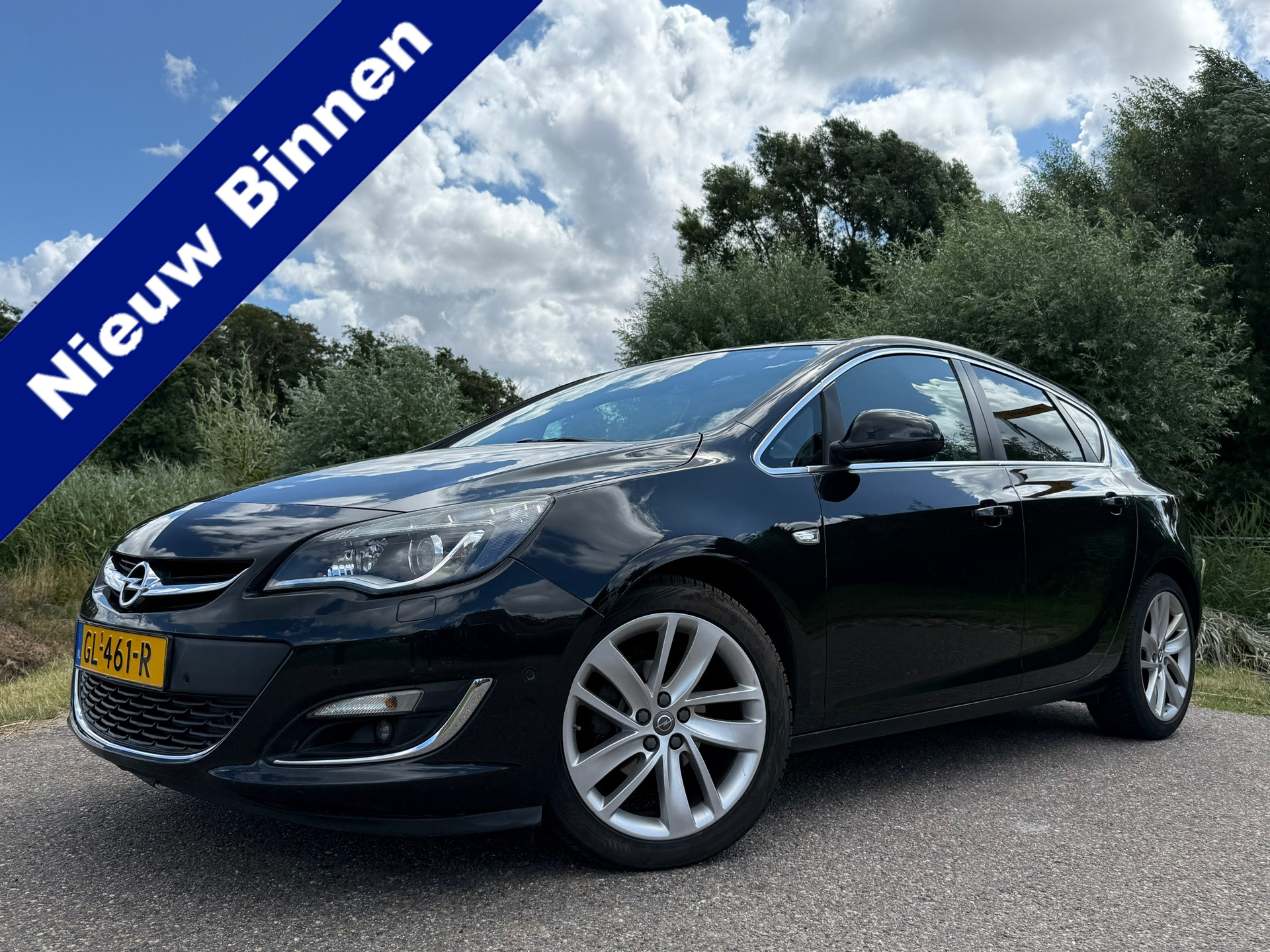 Opel Astra 1.4 Turbo Sport + | Camera | Leder | 18" Velgen | Navi | Stoelverwarming | Clima | 6 Versnellingen | PDC | Cruise | LED 2015 - voorkant