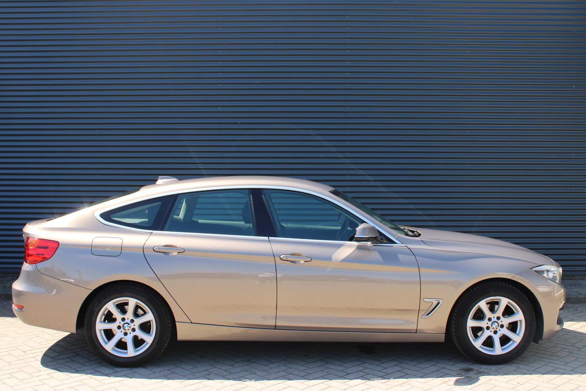 Foto van BMW 320i