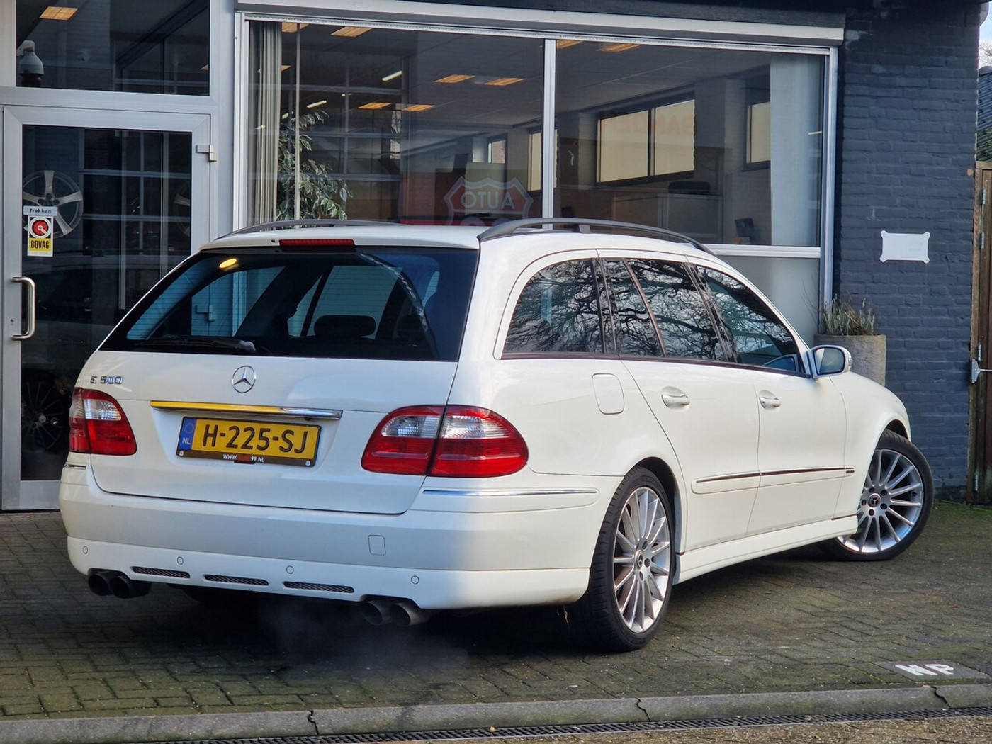Foto van Mercedes-Benz E 500