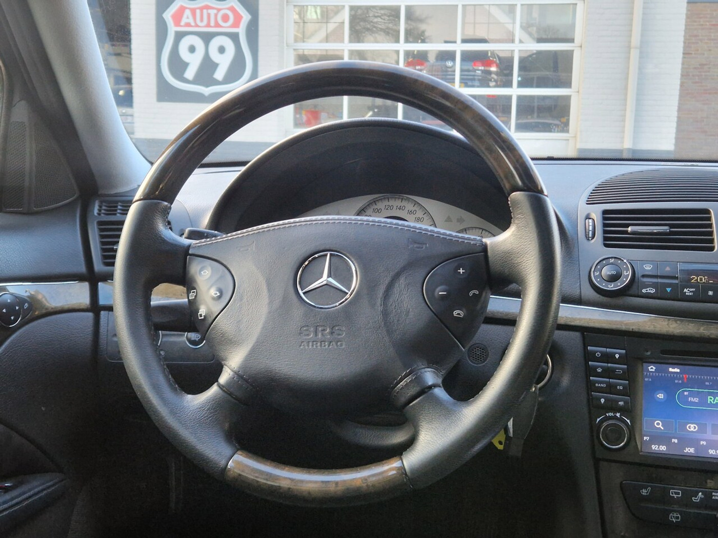 Foto van Mercedes-Benz E 500