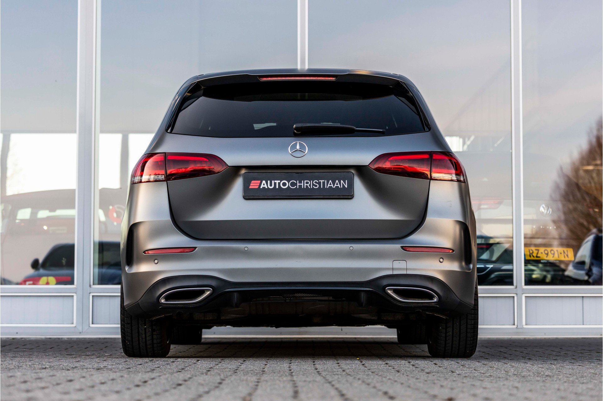 Foto van Mercedes-Benz B 200