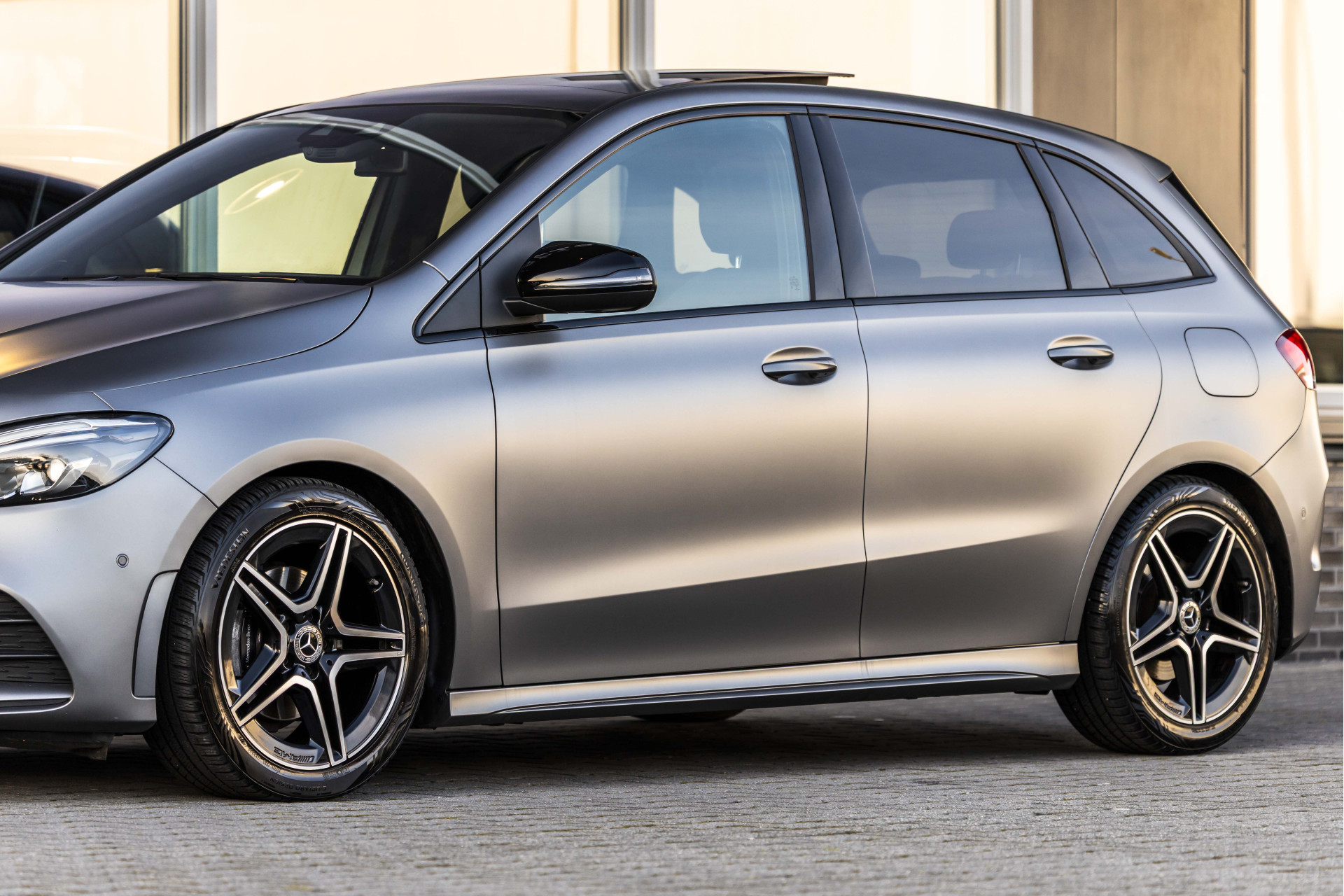 Foto van Mercedes-Benz B 200