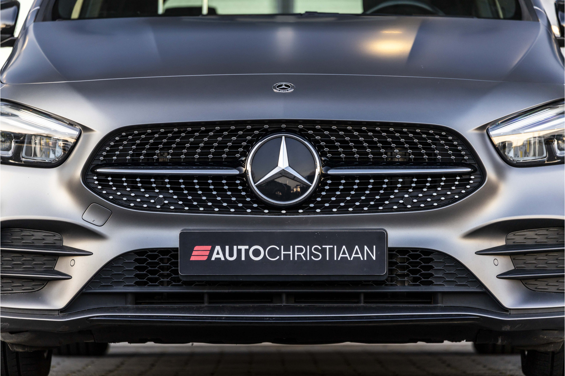 Foto van Mercedes-Benz B 200