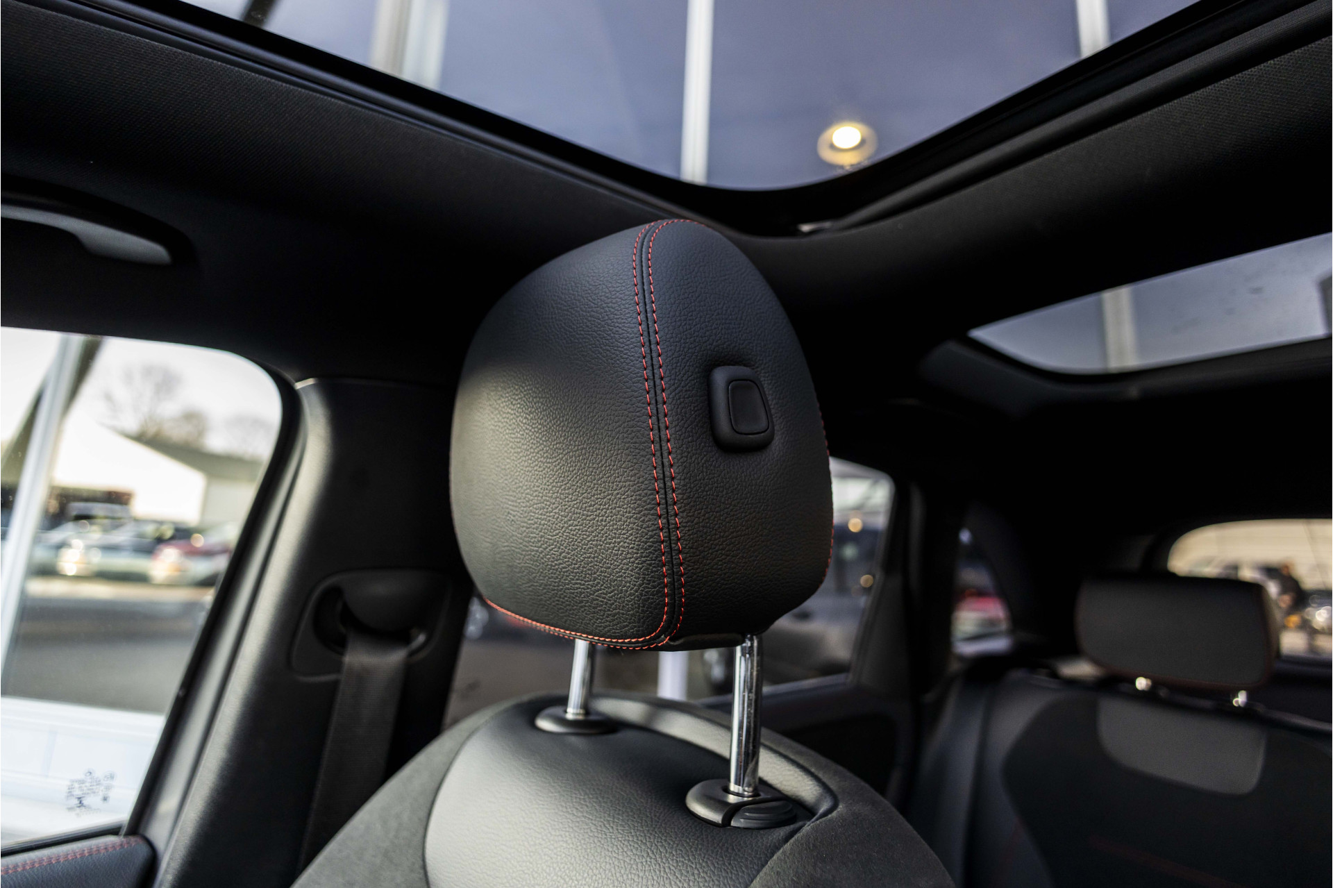 Foto van Mercedes-Benz B 200