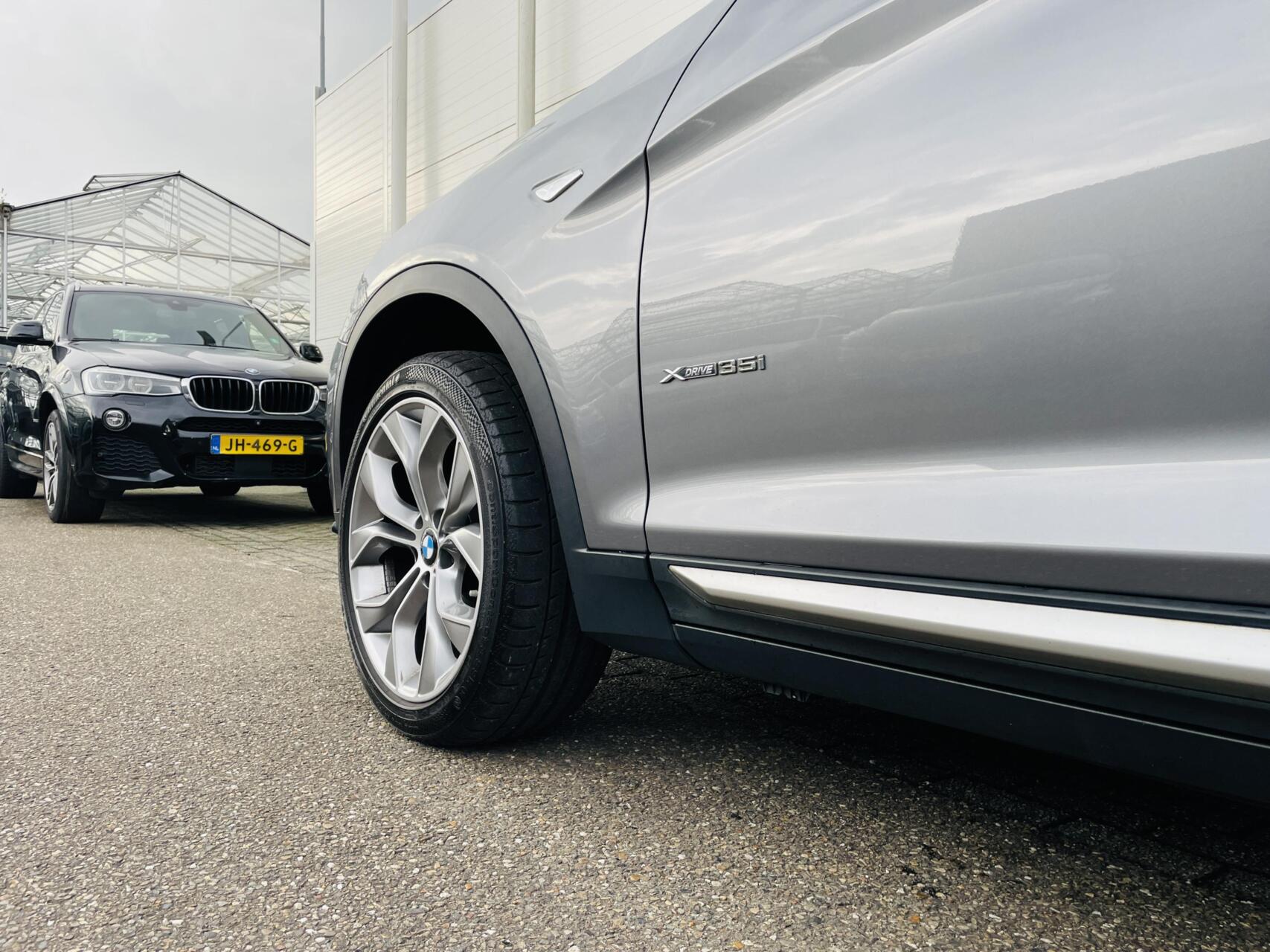 Foto van BMW X3 Xdrive35i
