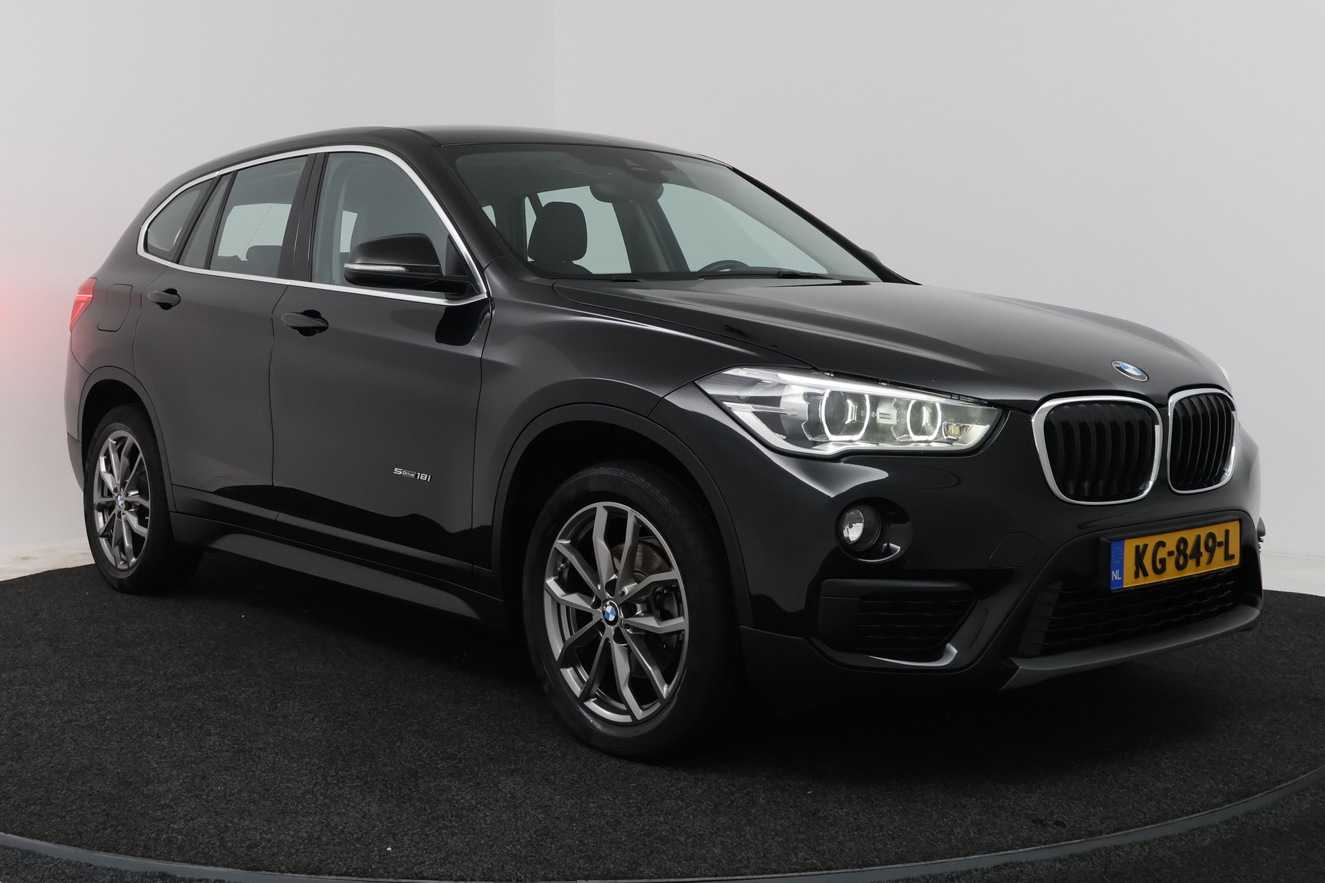 Foto van BMW X1 Sdrive18i