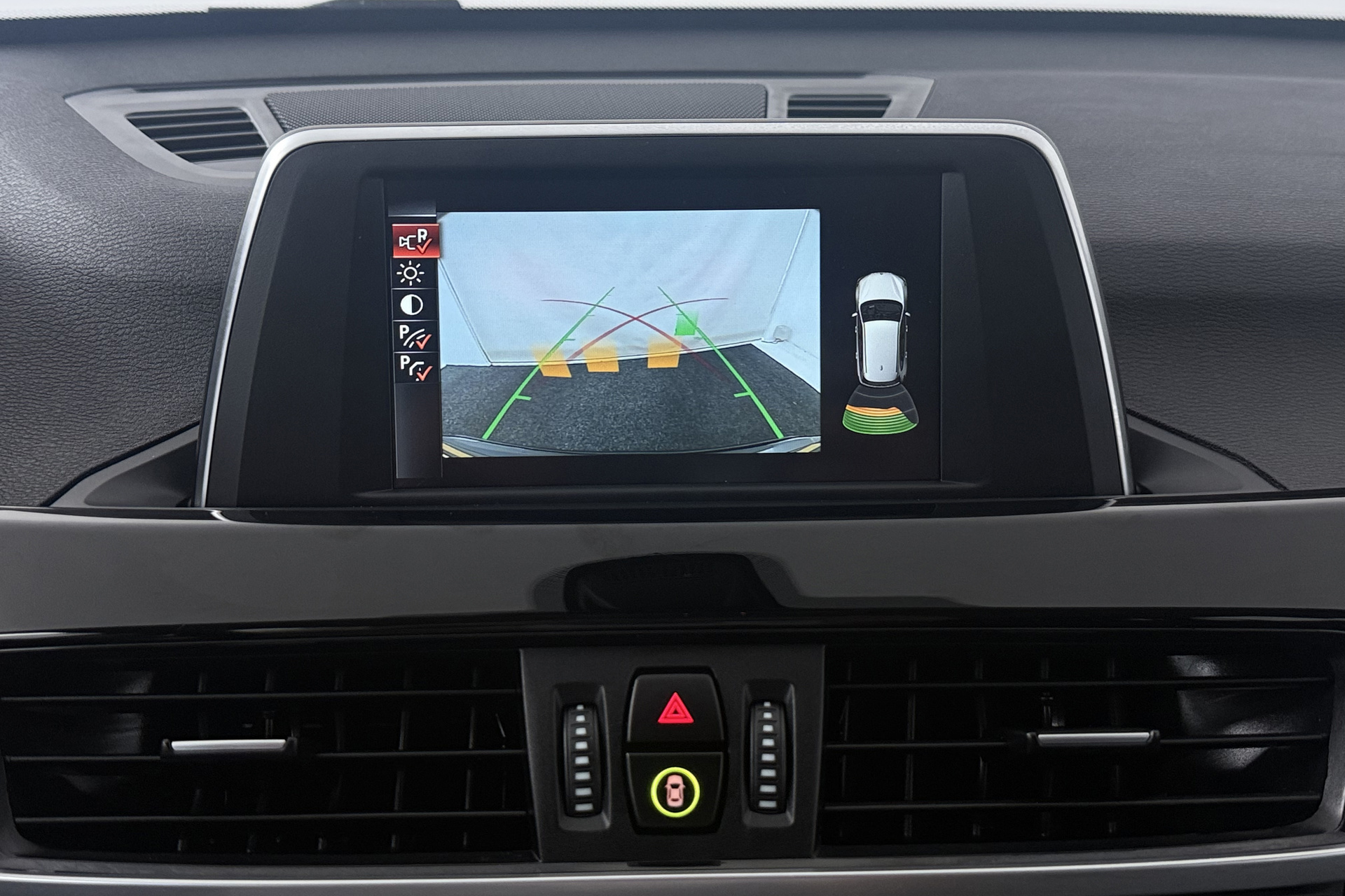 Foto van BMW X1 Sdrive18i