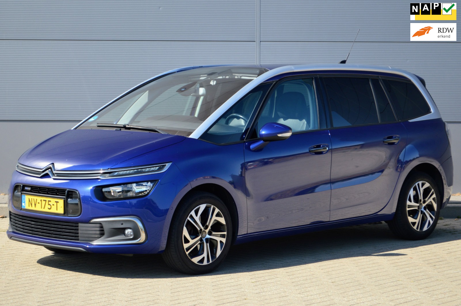 Citroen C4 Picasso 1.2 PureTech Shine 2017 - voorkant