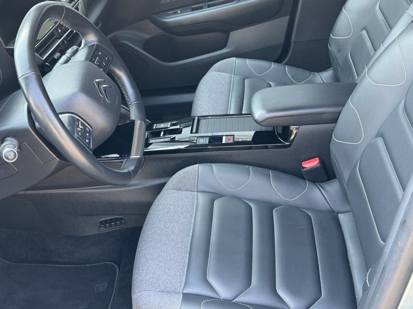 Foto van Citroen E-c4