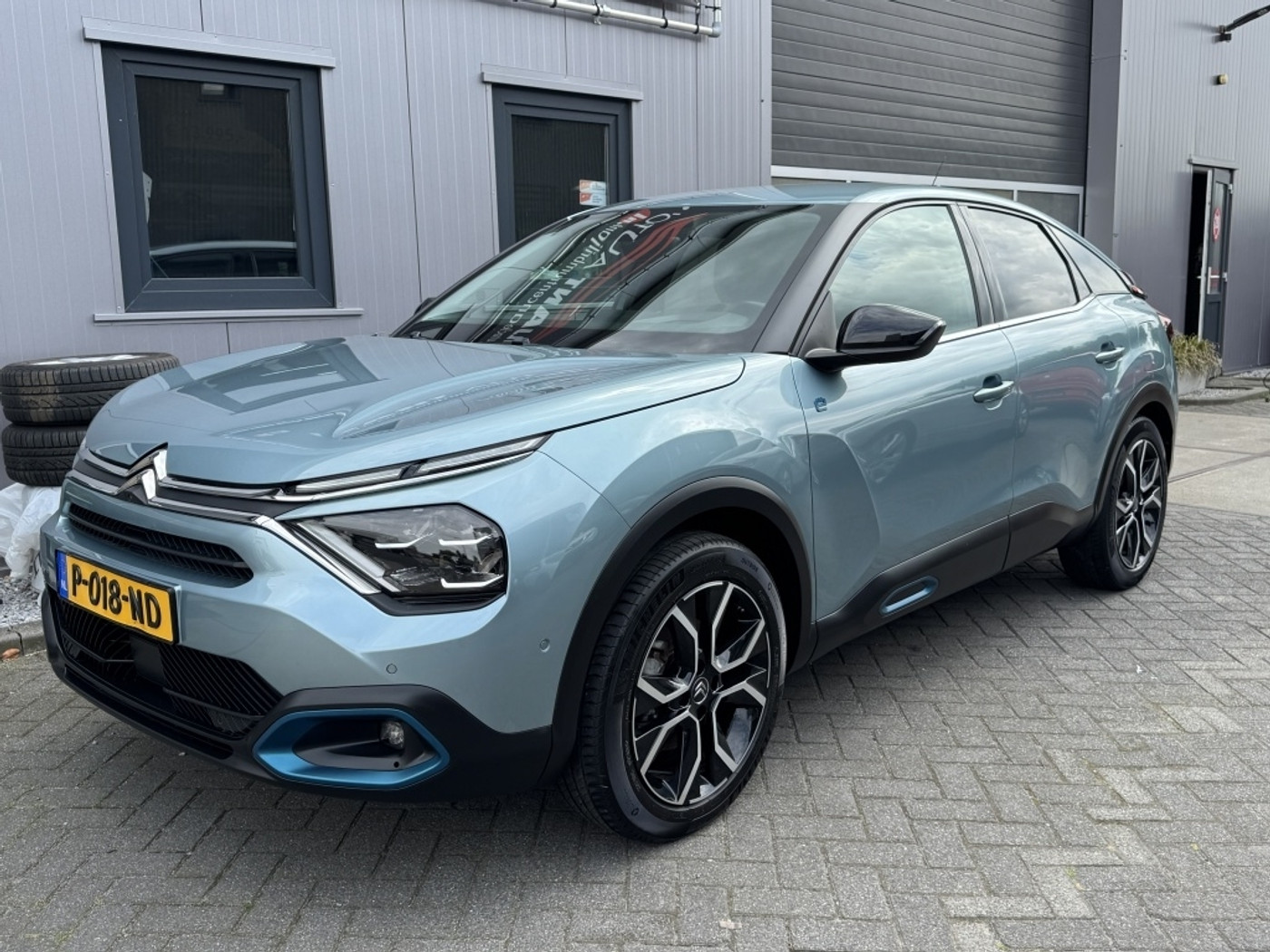 Foto van Citroen E-c4