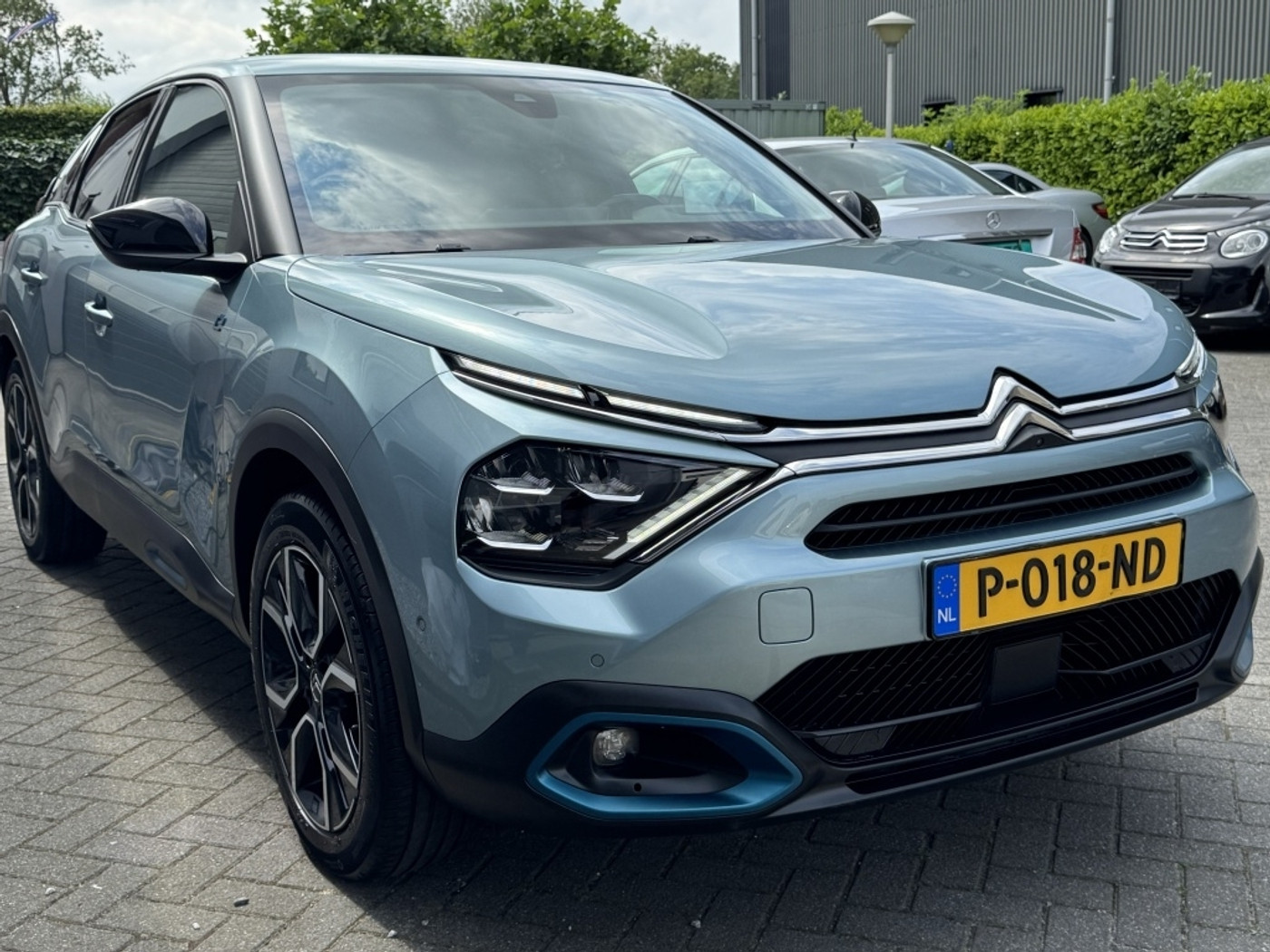 Foto van Citroen E-c4