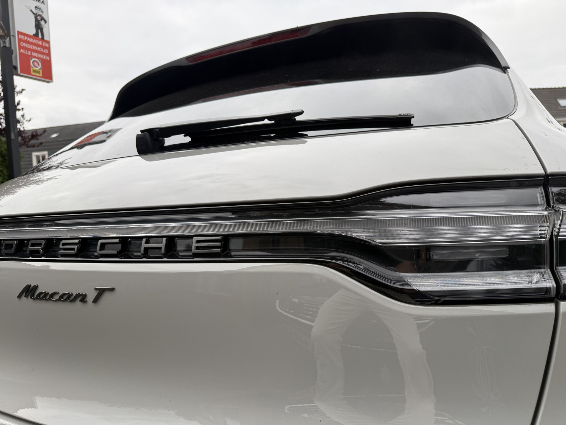 Foto van Porsche Macan T