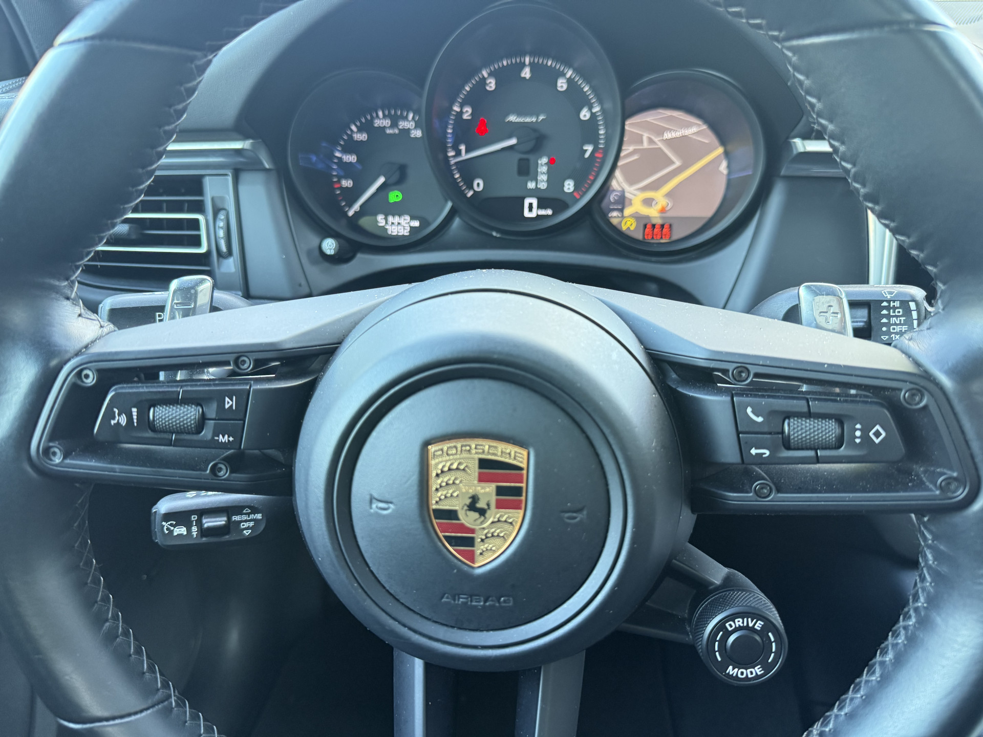 Foto van Porsche Macan T