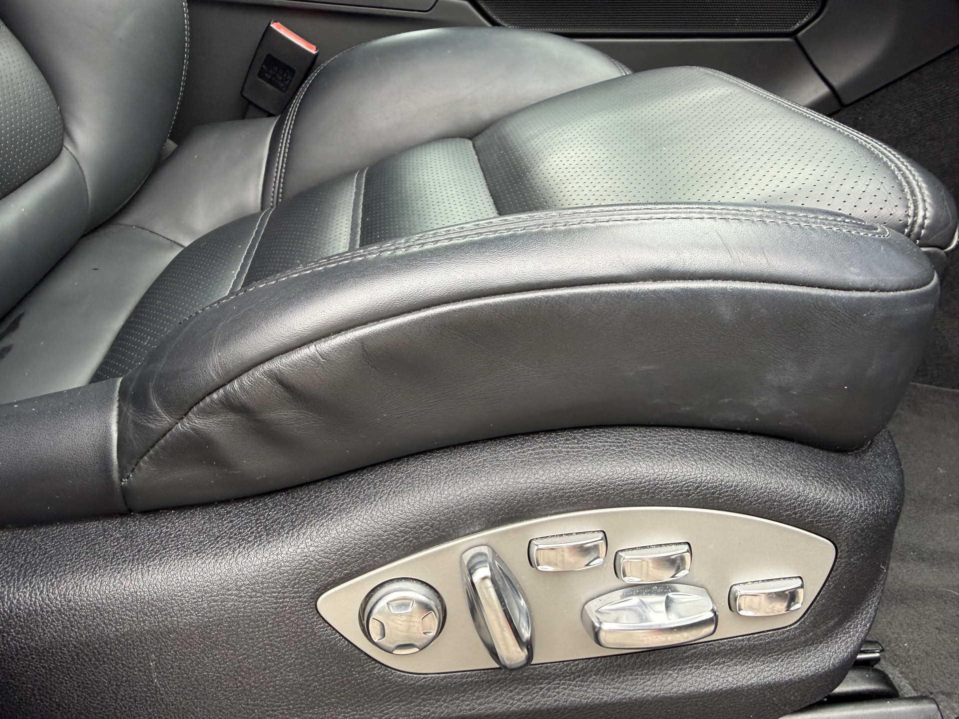 Foto van Porsche Macan T