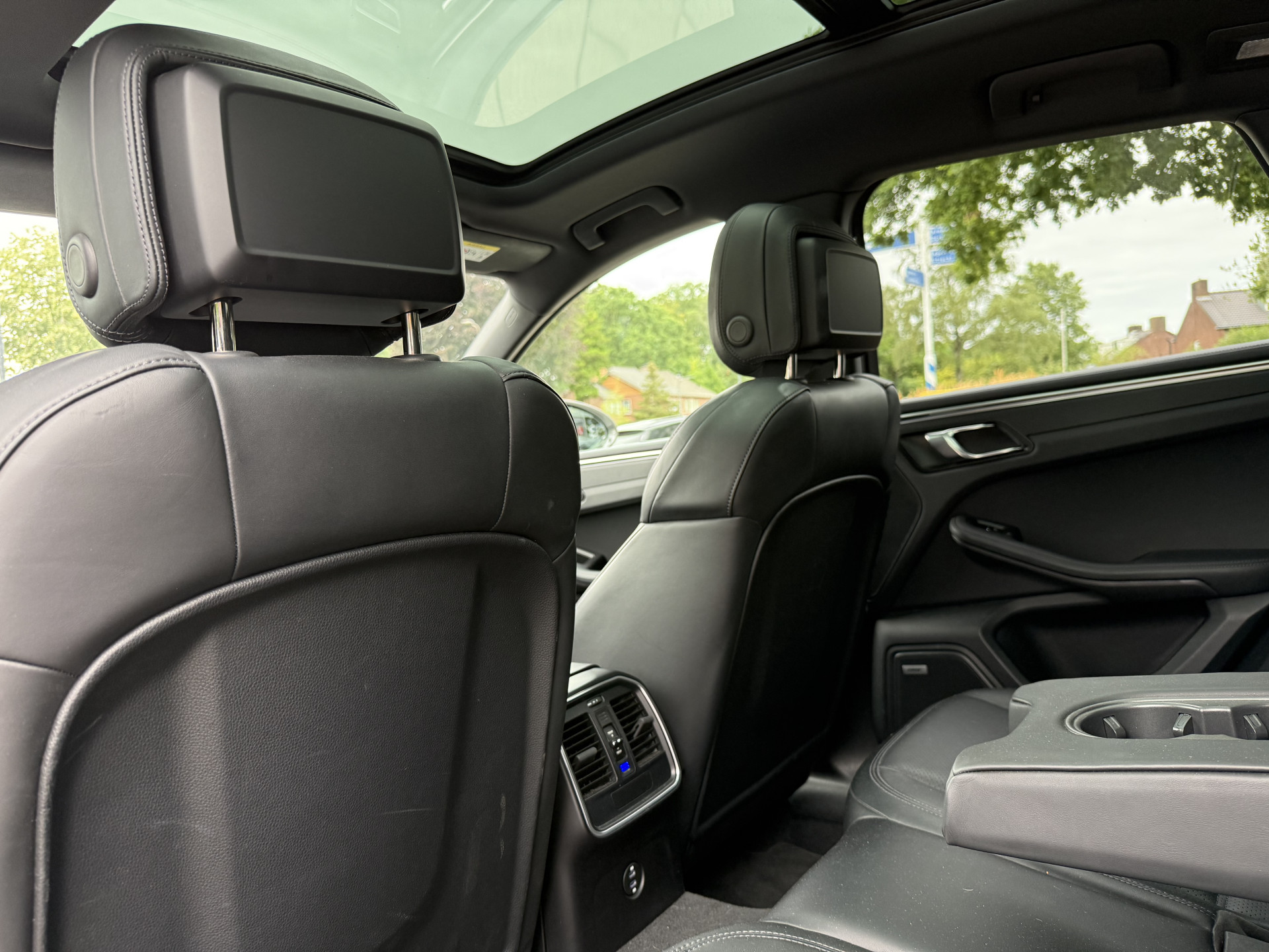 Foto van Porsche Macan T