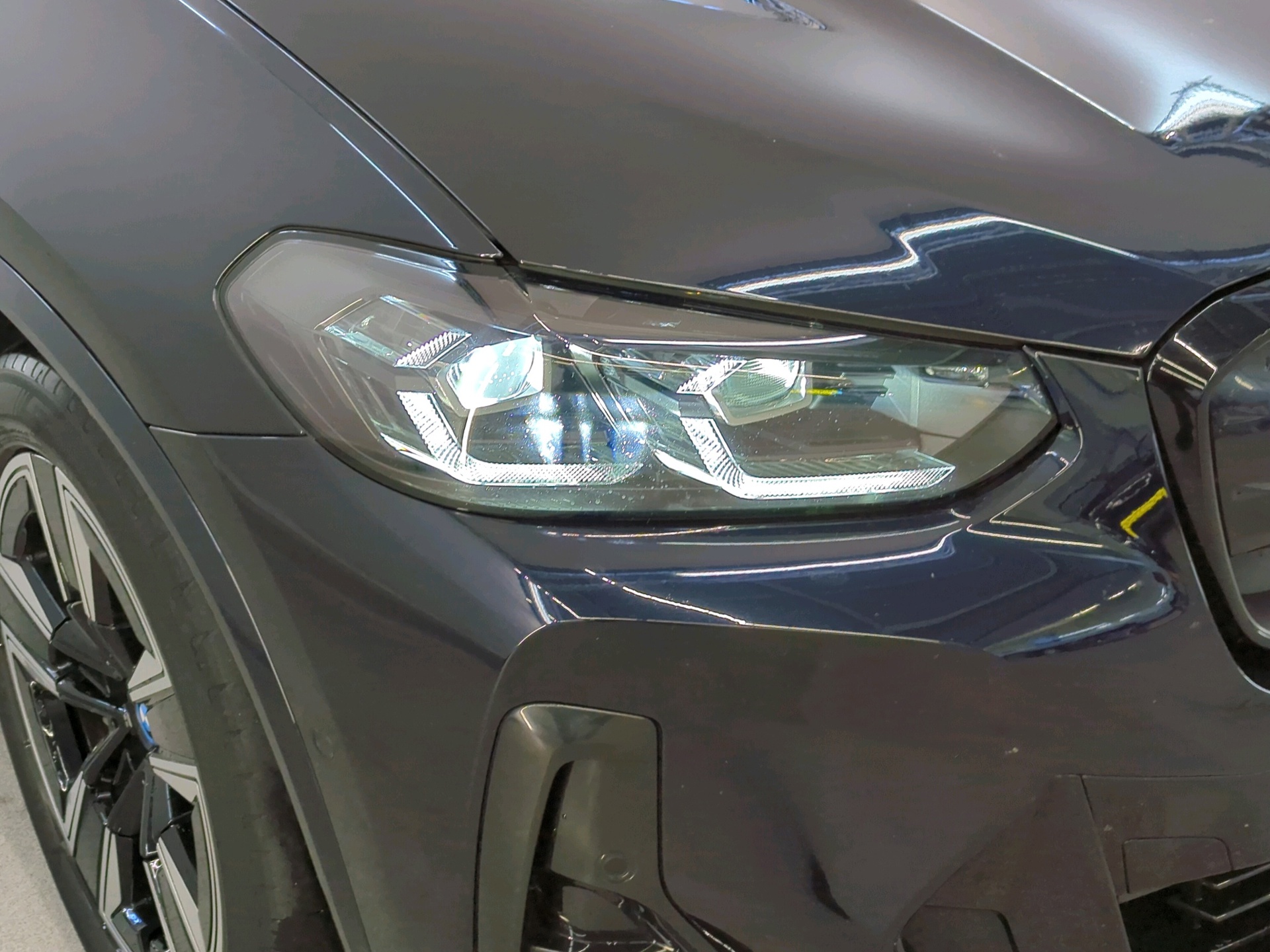 Foto van BMW Ix3