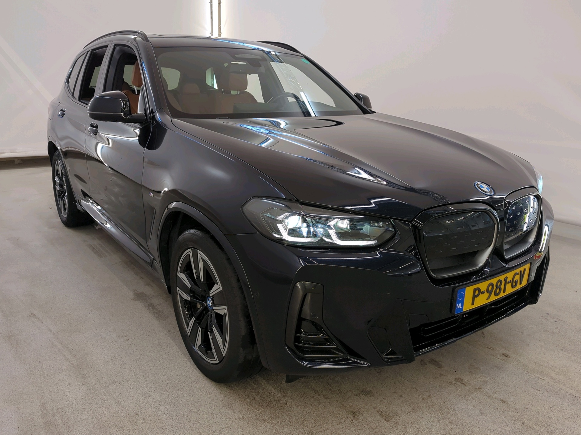 Foto van BMW Ix3