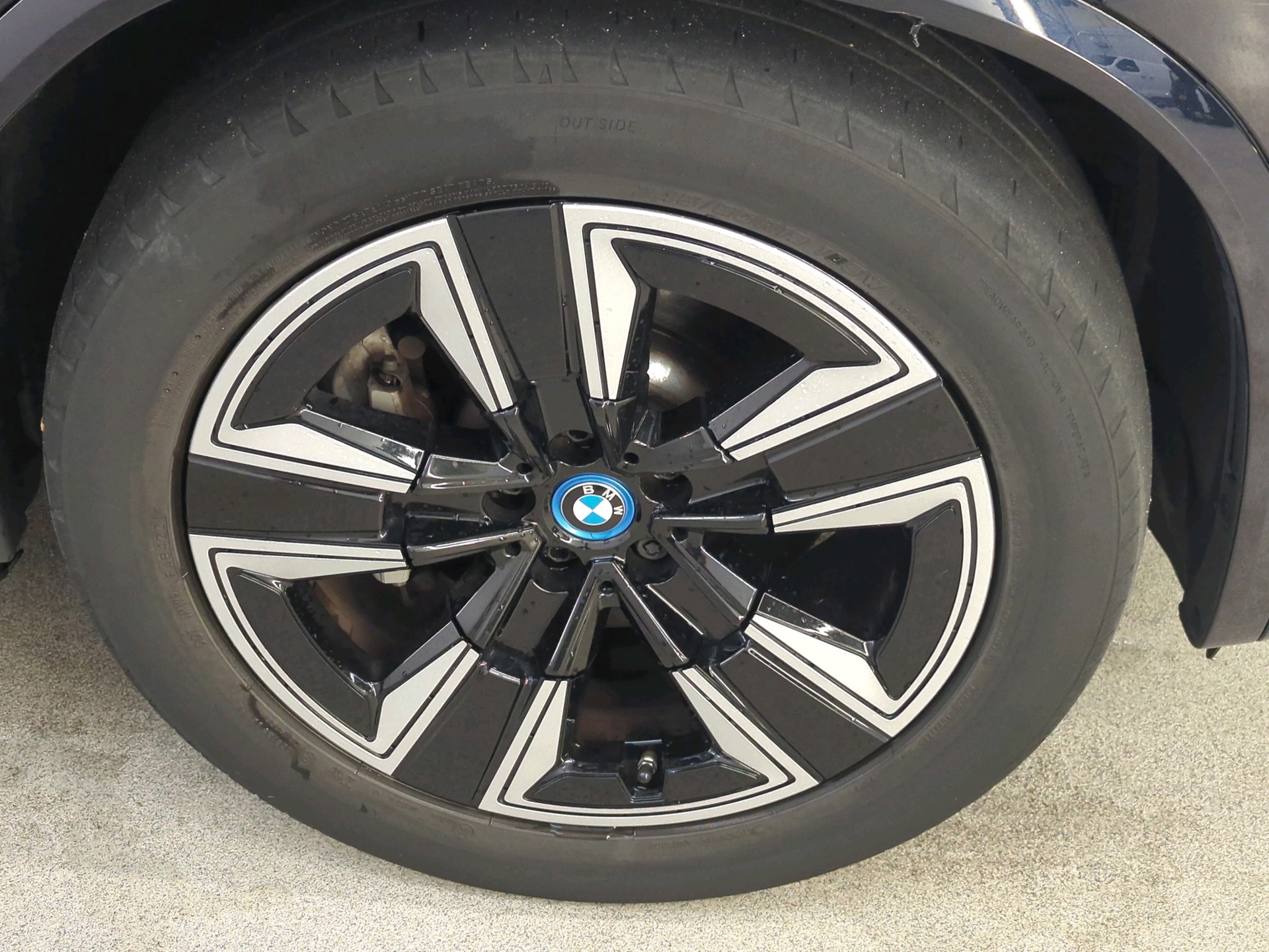 Foto van BMW Ix3