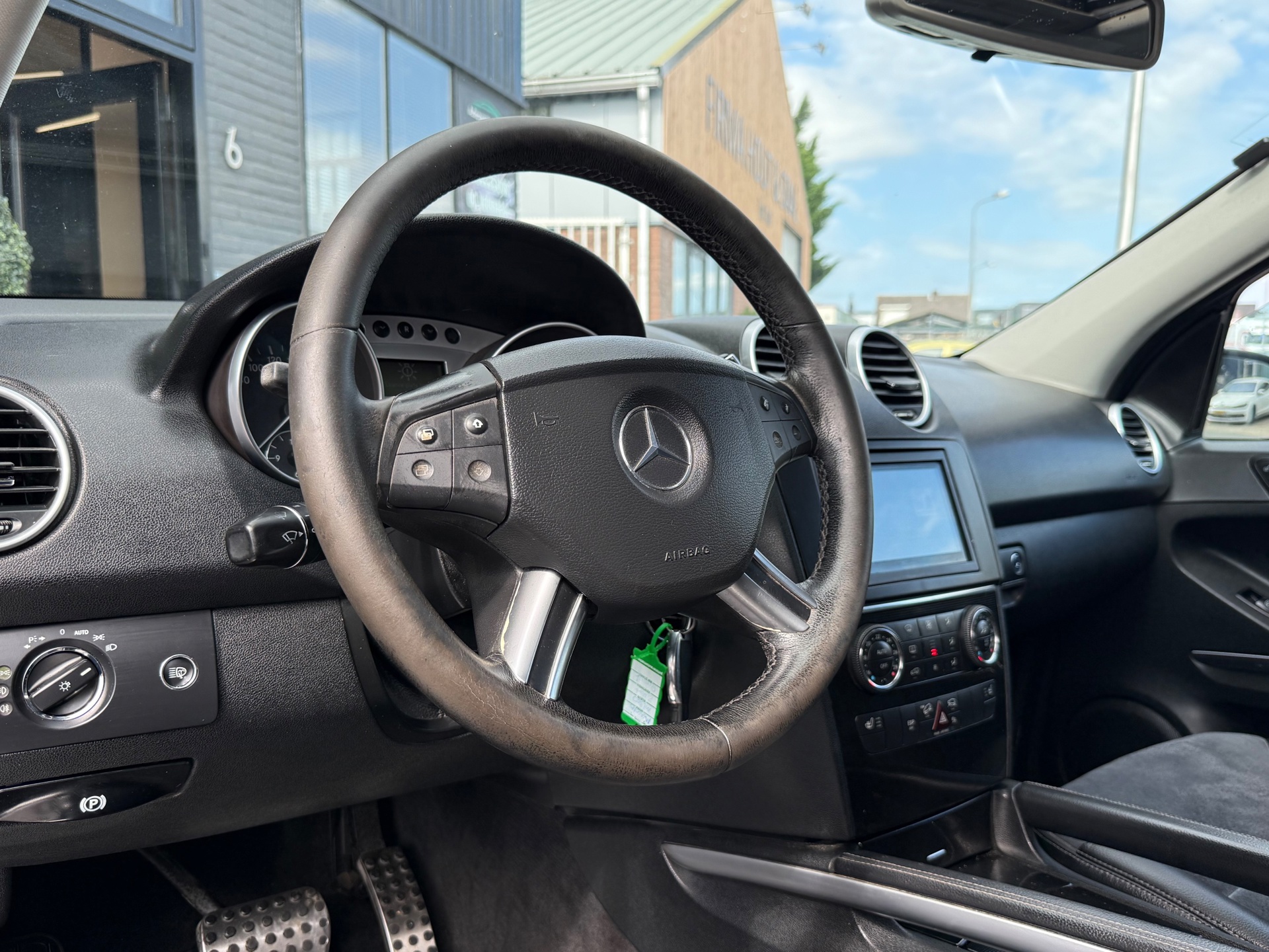 Foto van Mercedes-Benz ML 350