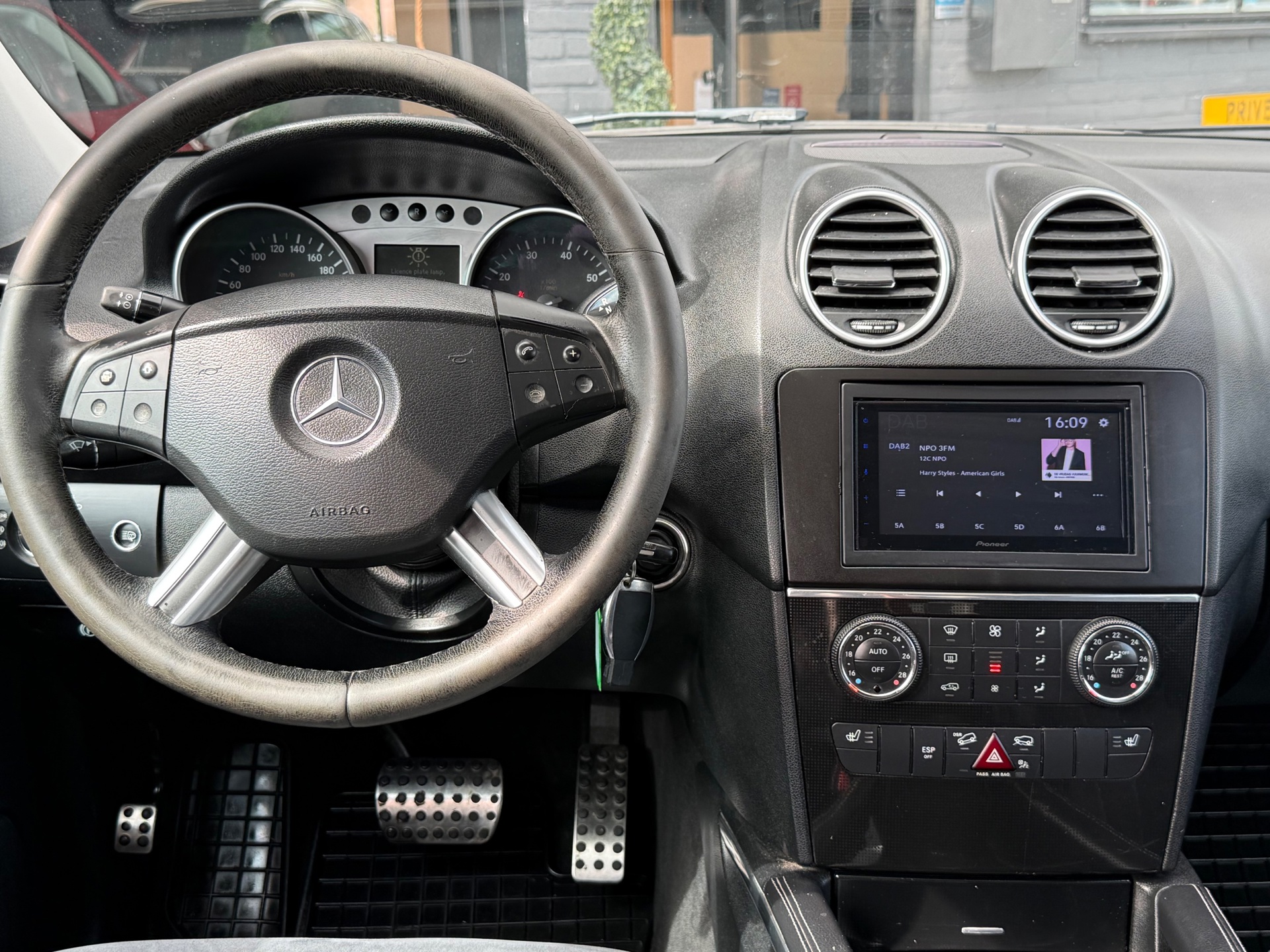 Foto van Mercedes-Benz ML 350
