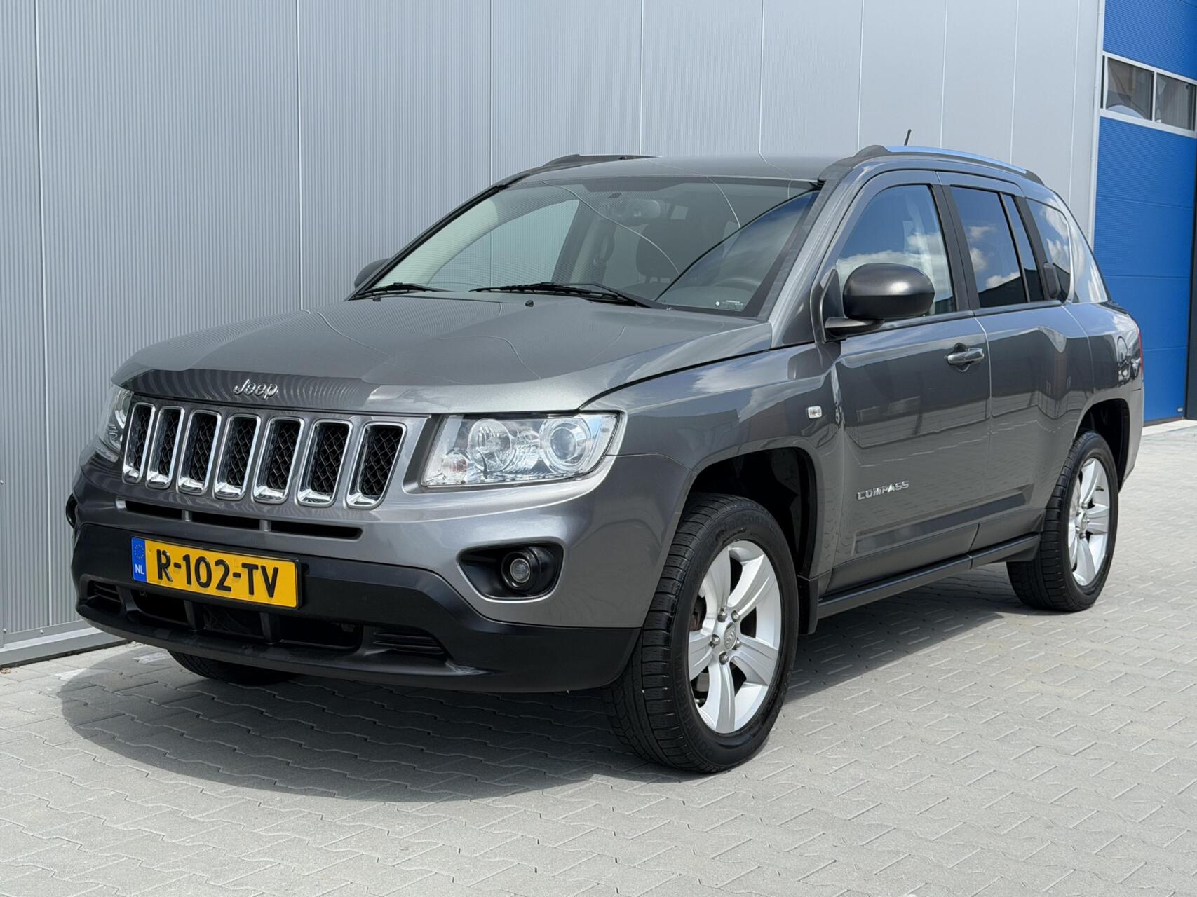 Jeep Compass 2.4 Sport 4WD 158.000km - Trekhaak 2012 - voorkant