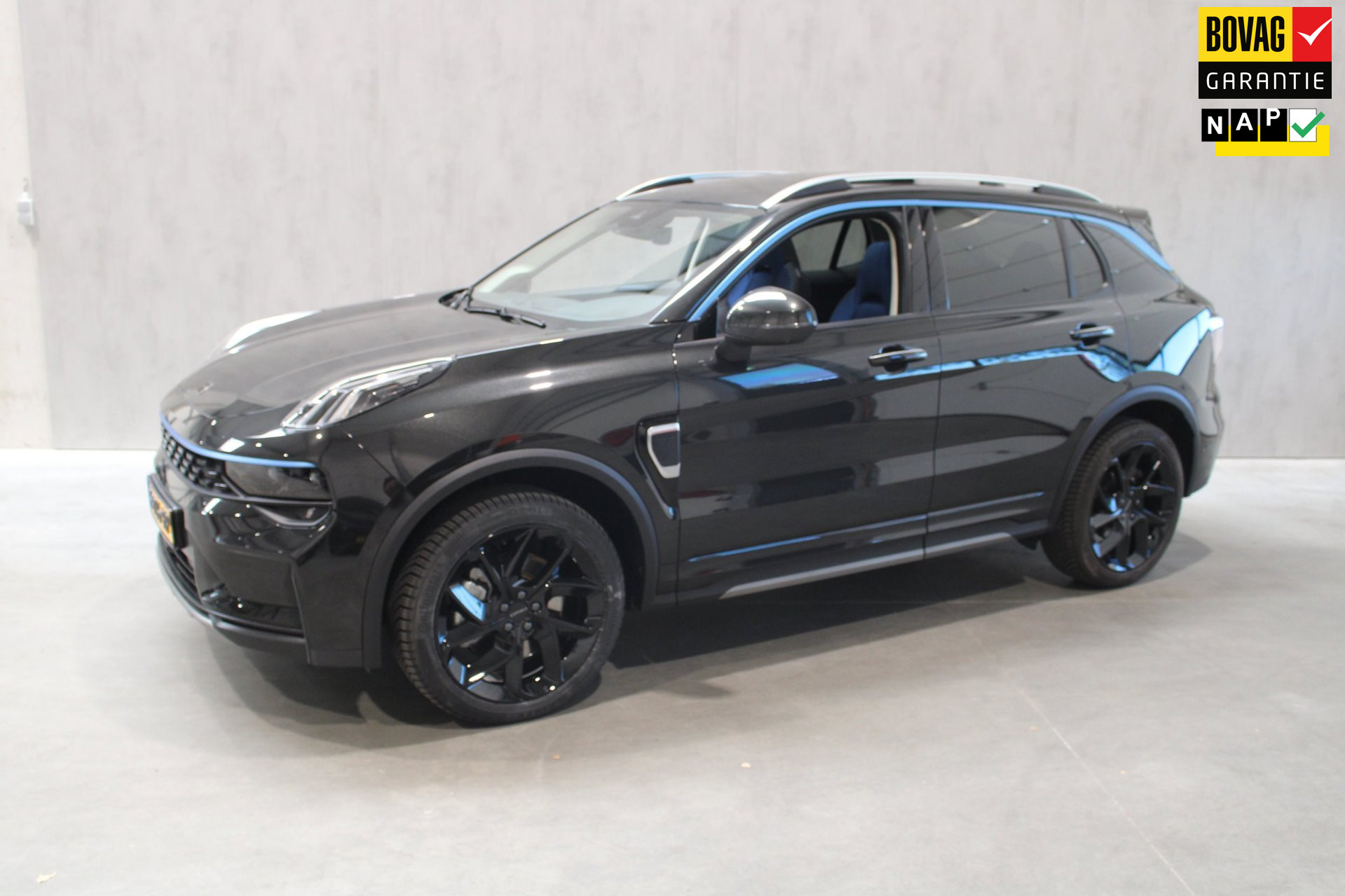 Lynk&co LYNK & Co 01 1.5 NL Auto/Zwarte hemel/360g Camera/Rijklaar/Nederlandse auto/Bovag 2022 - voorkant