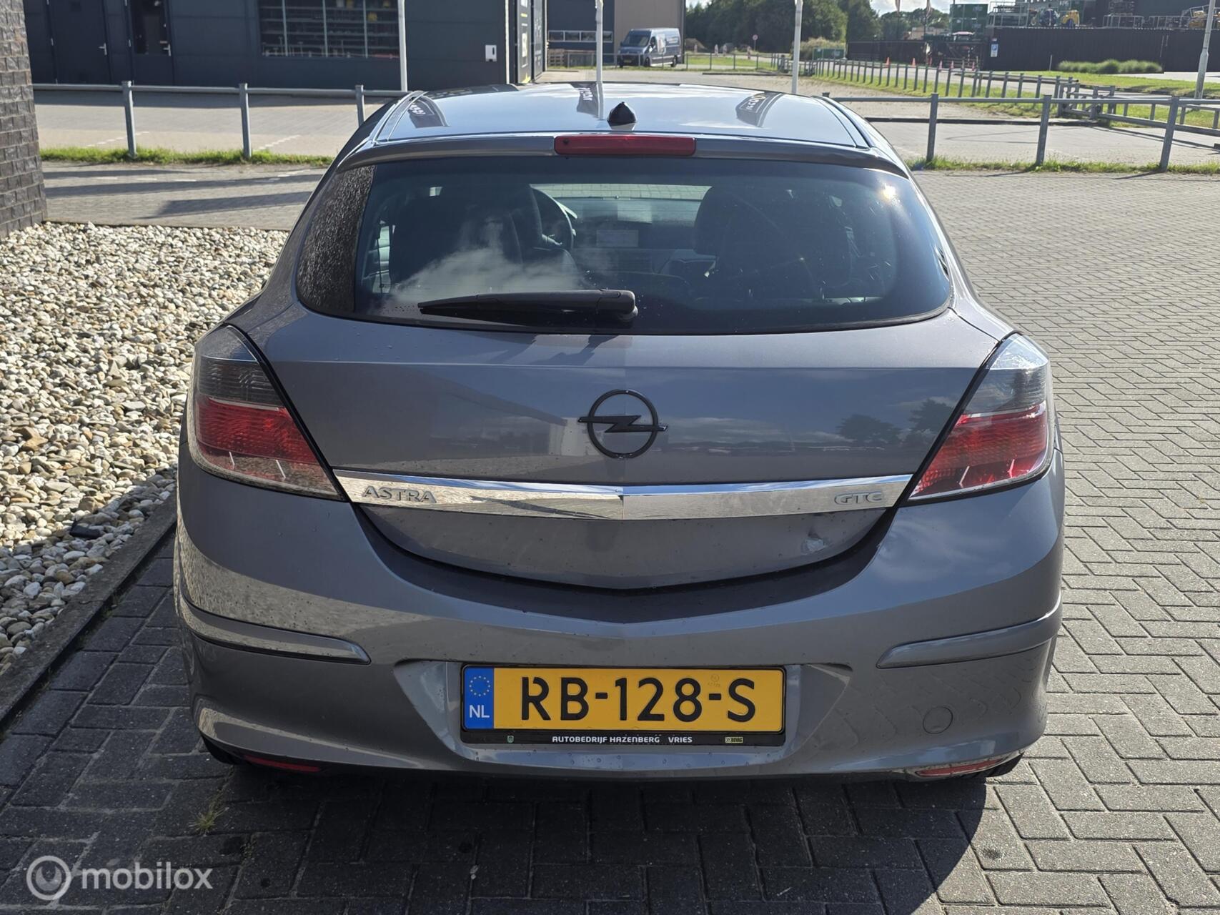 Foto van Opel Astra GTC