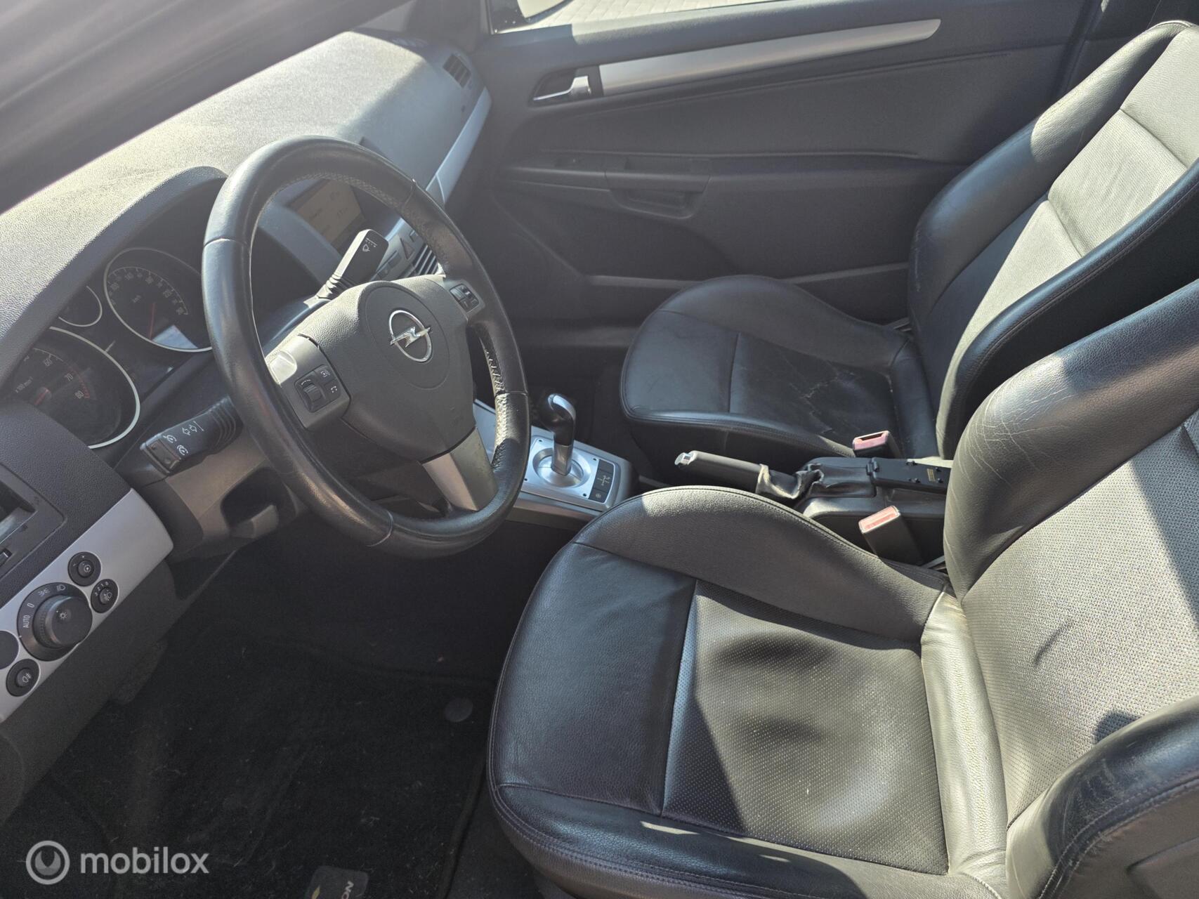 Foto van Opel Astra GTC