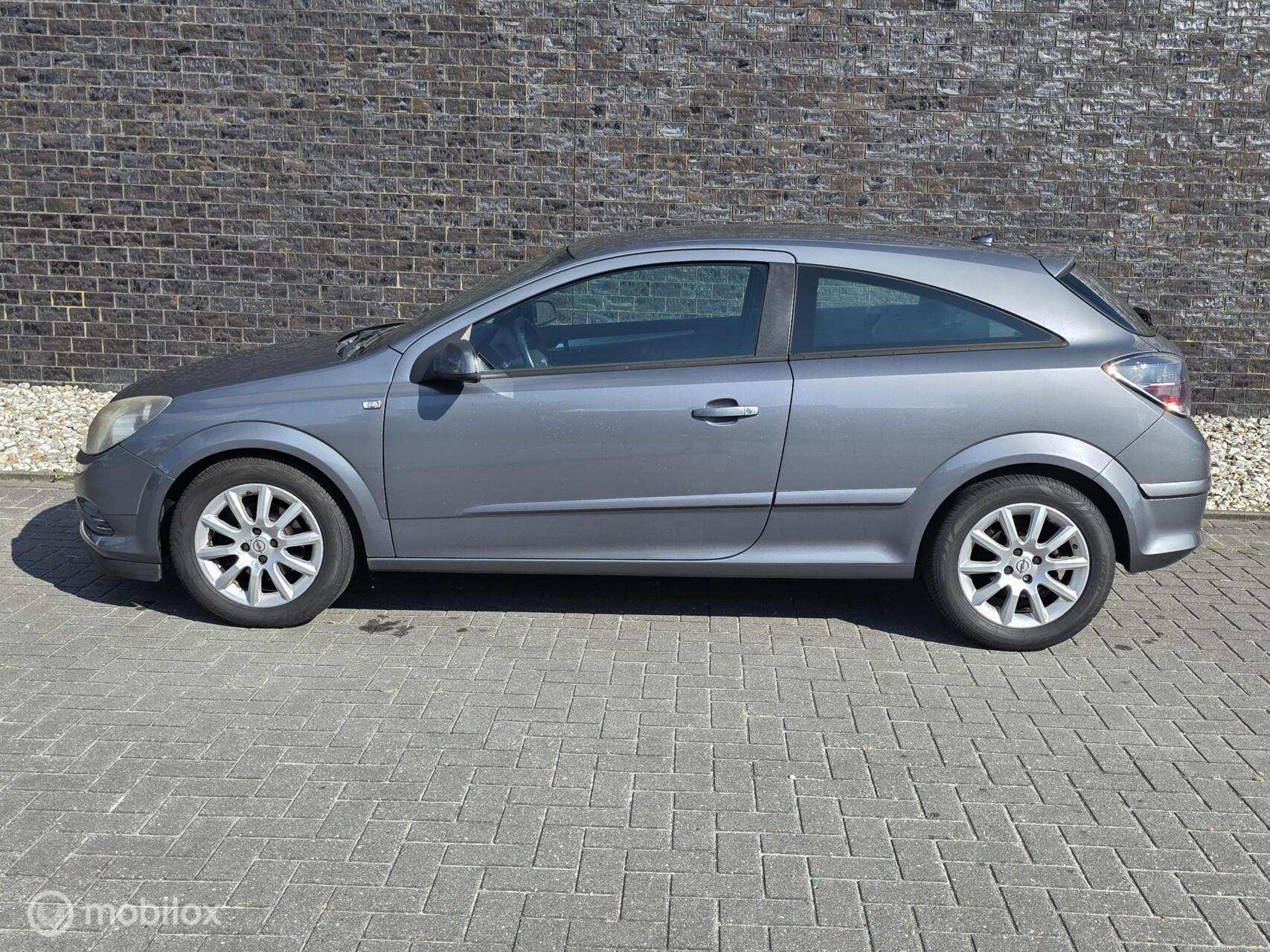 Foto van Opel Astra GTC