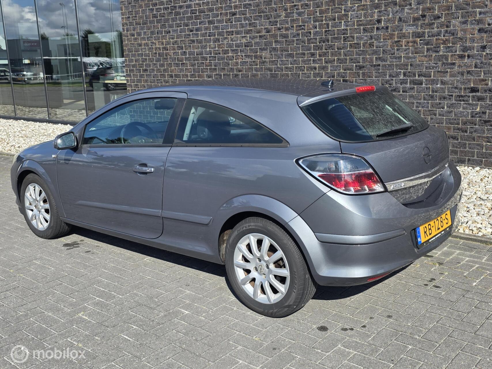 Foto van Opel Astra GTC