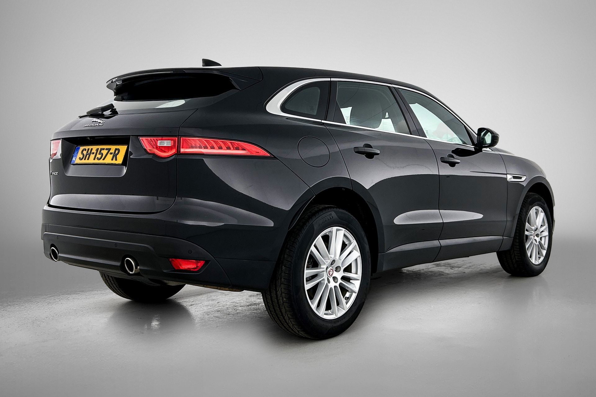 Foto van Jaguar Jaguar F-pace