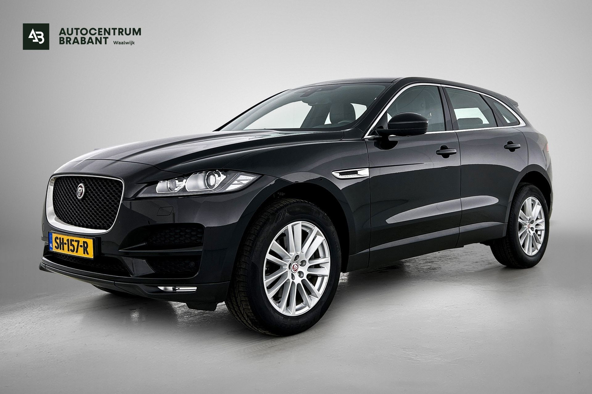 Jaguar Jaguar F-pace 2.0 Portfolio AWD 30t | 301PK | NL-AUTO | GOED ONDERH | CARPLAY | CLIMATE | ACHTERCAM | LANE ASS | CRUISECONTRL | 2018 - voorkant