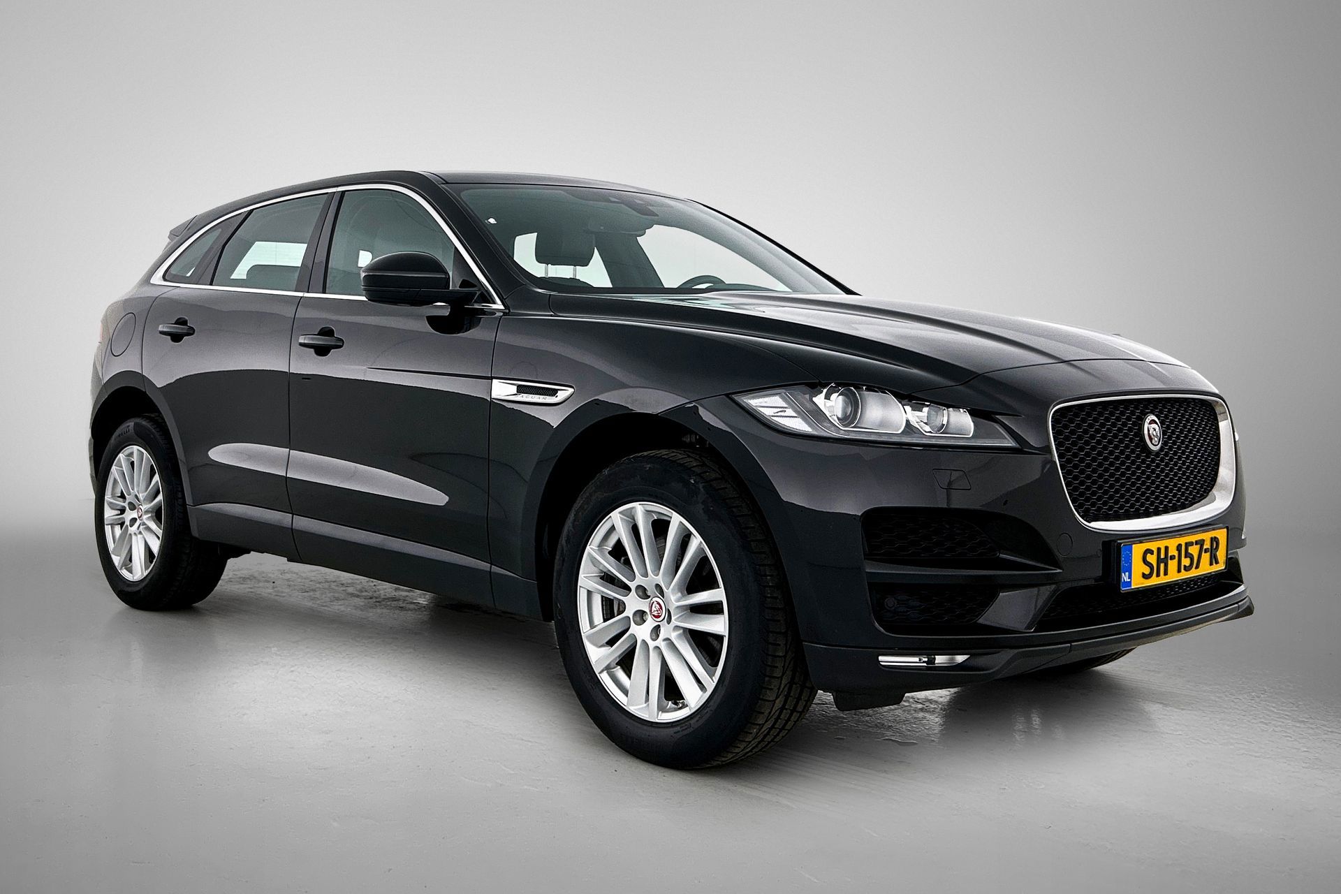 Foto van Jaguar Jaguar F-pace