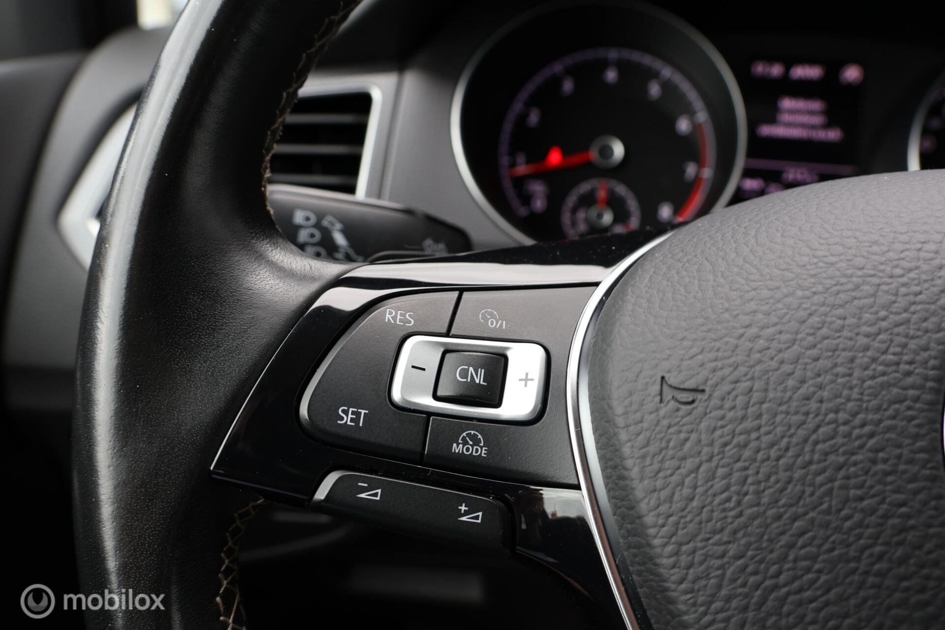 Foto van Volkswagen Golf Sportsvan