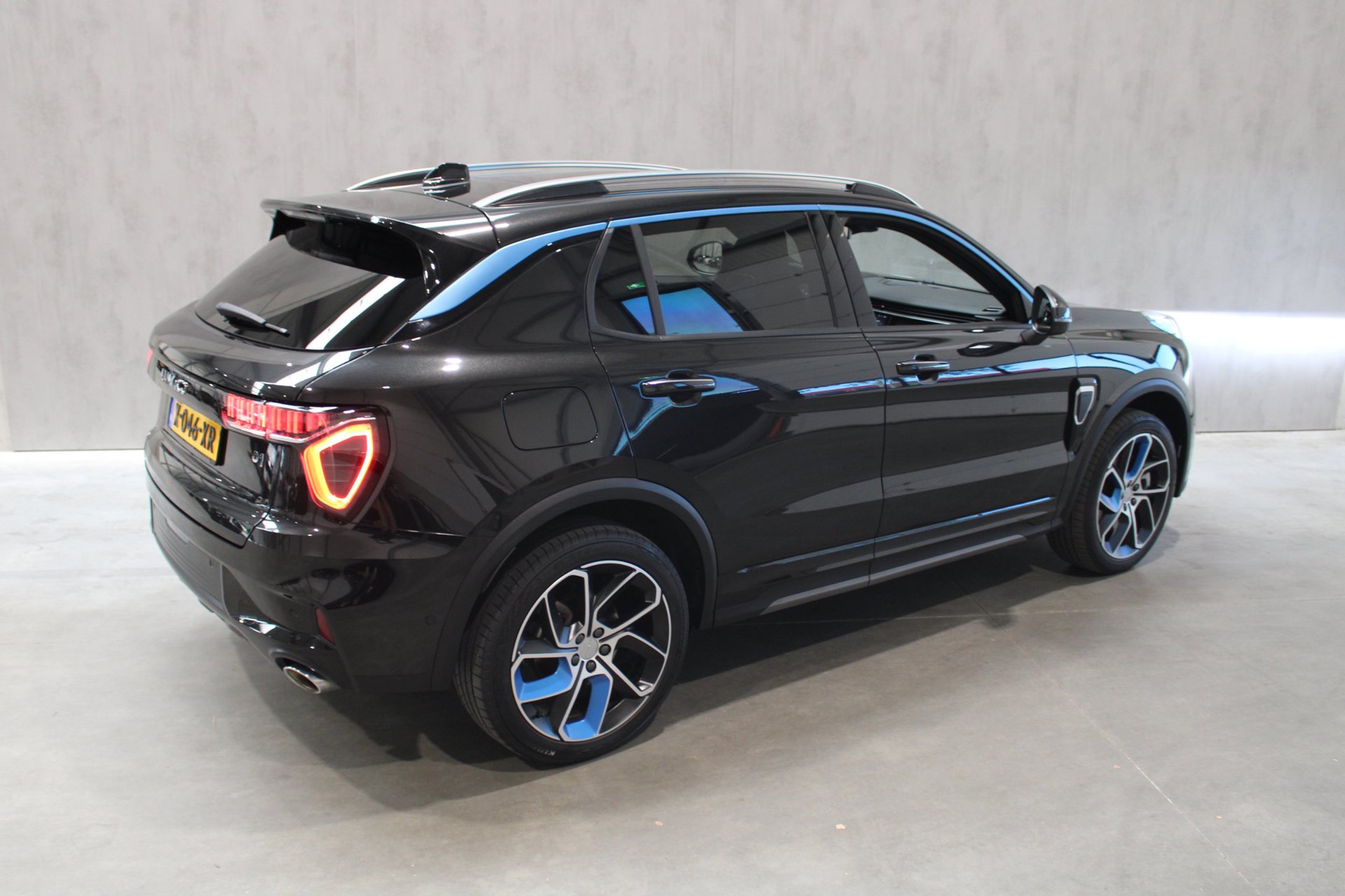 Foto van Lynk&co LYNK & Co 01